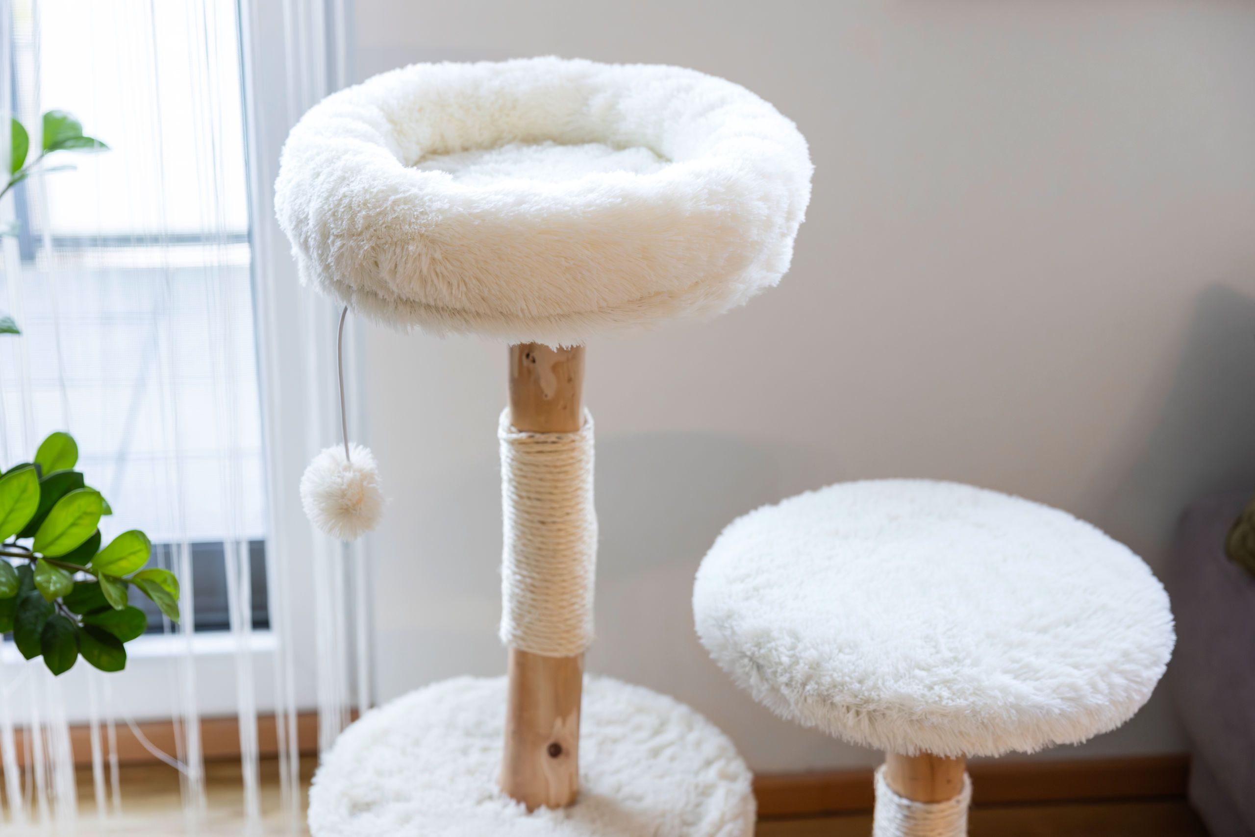 cat tree, pet furniture, faux fur, white, scratching post