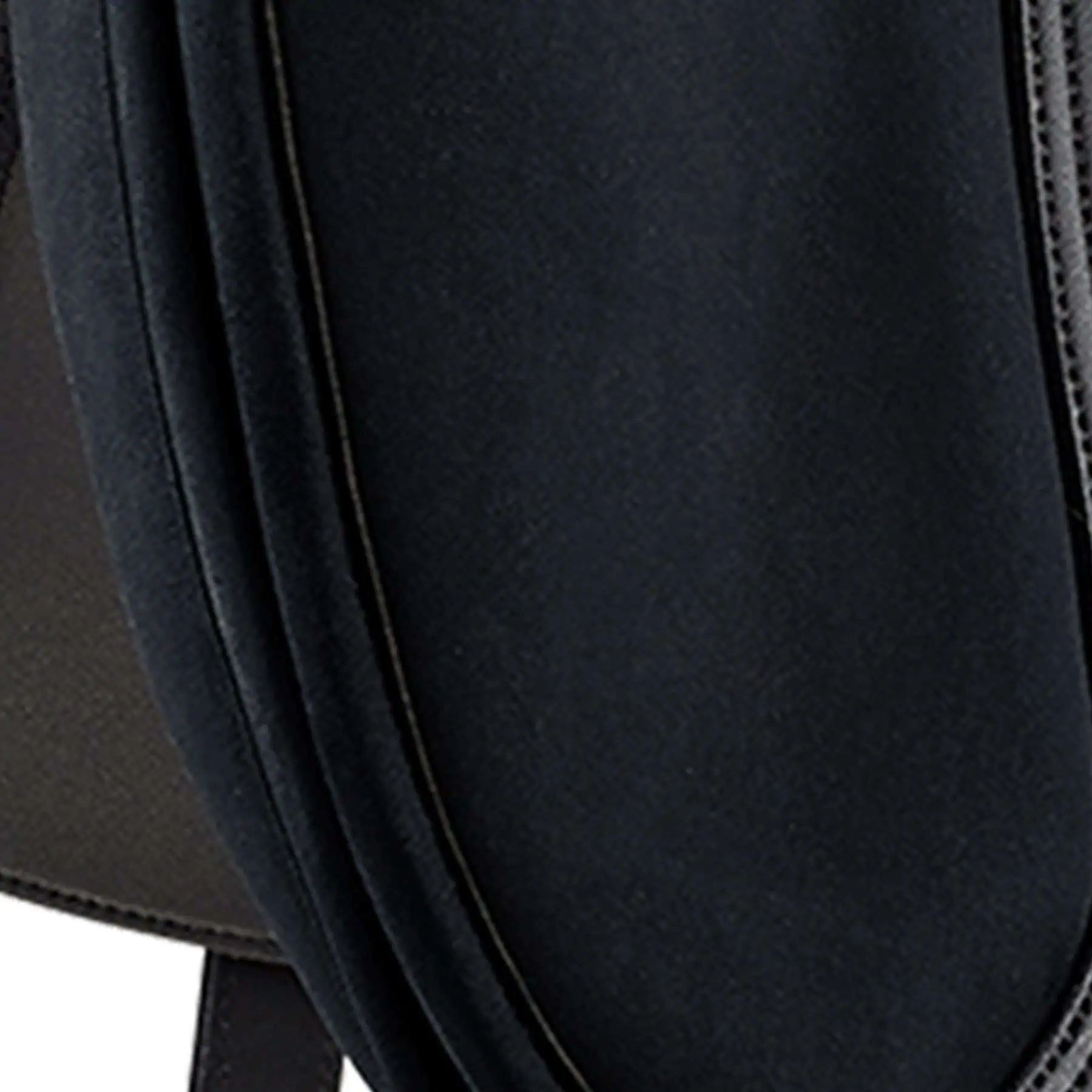 Selle de dressage Wintec Pro avec technologie HART, coussins CAIR, détail