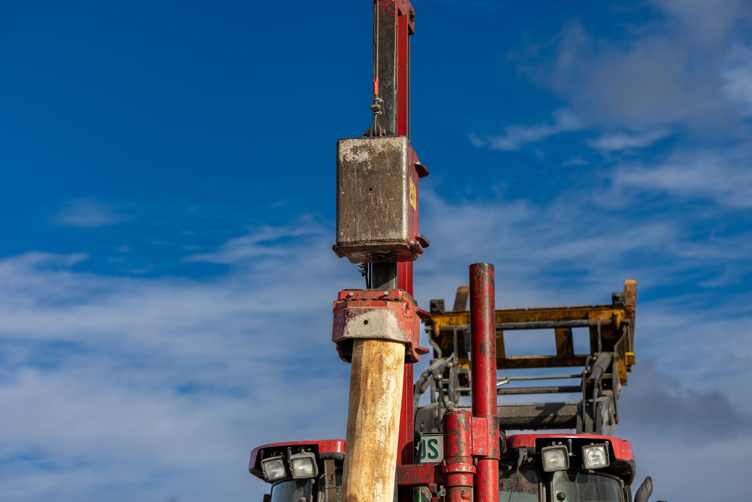 Baumaschinen, Bohrgerät, rote Maschine, Metallstruktur, industrielle Ausrüstung
