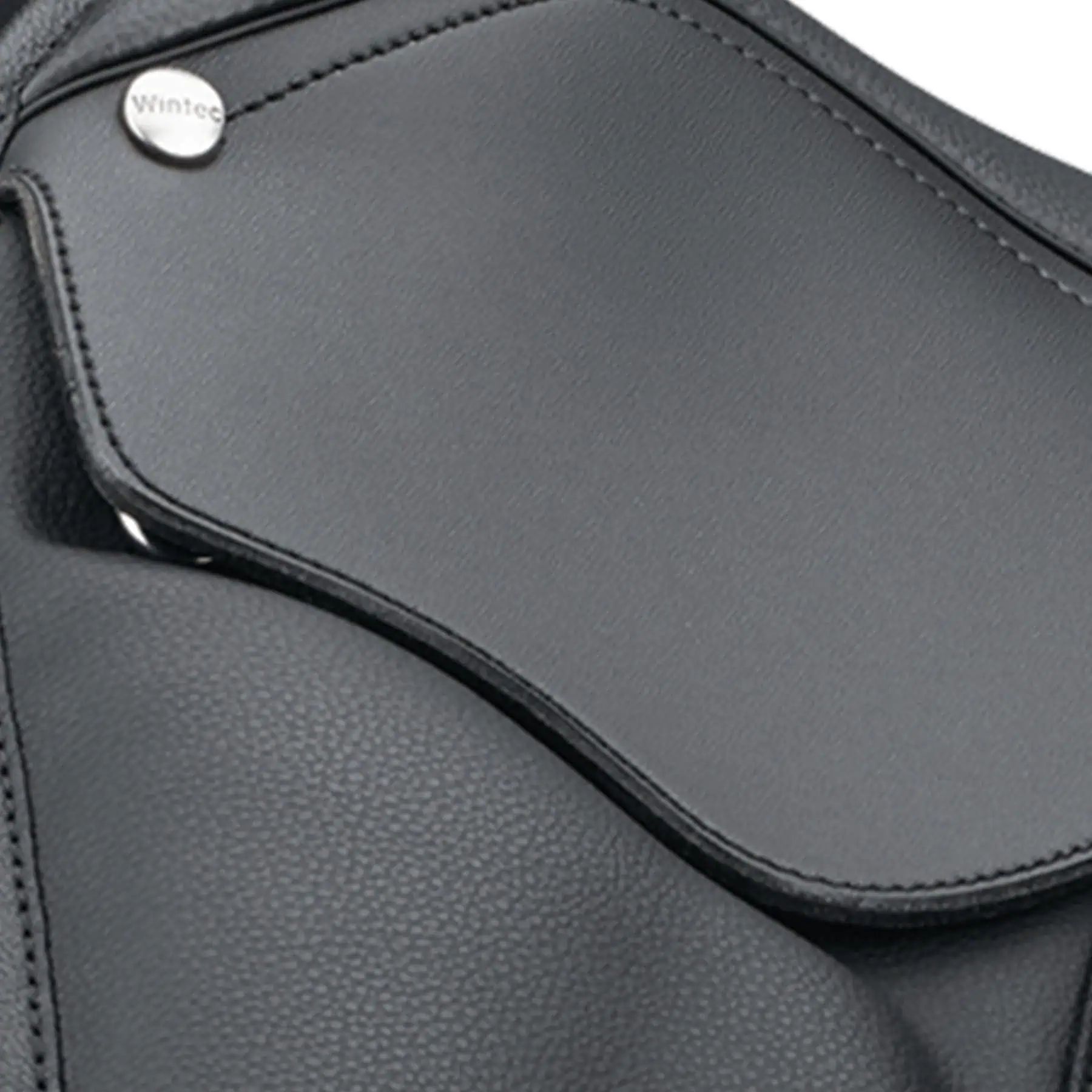 Selle de dressage Wintec HART 500 avec système CAIR, noire, 18"/46 cm