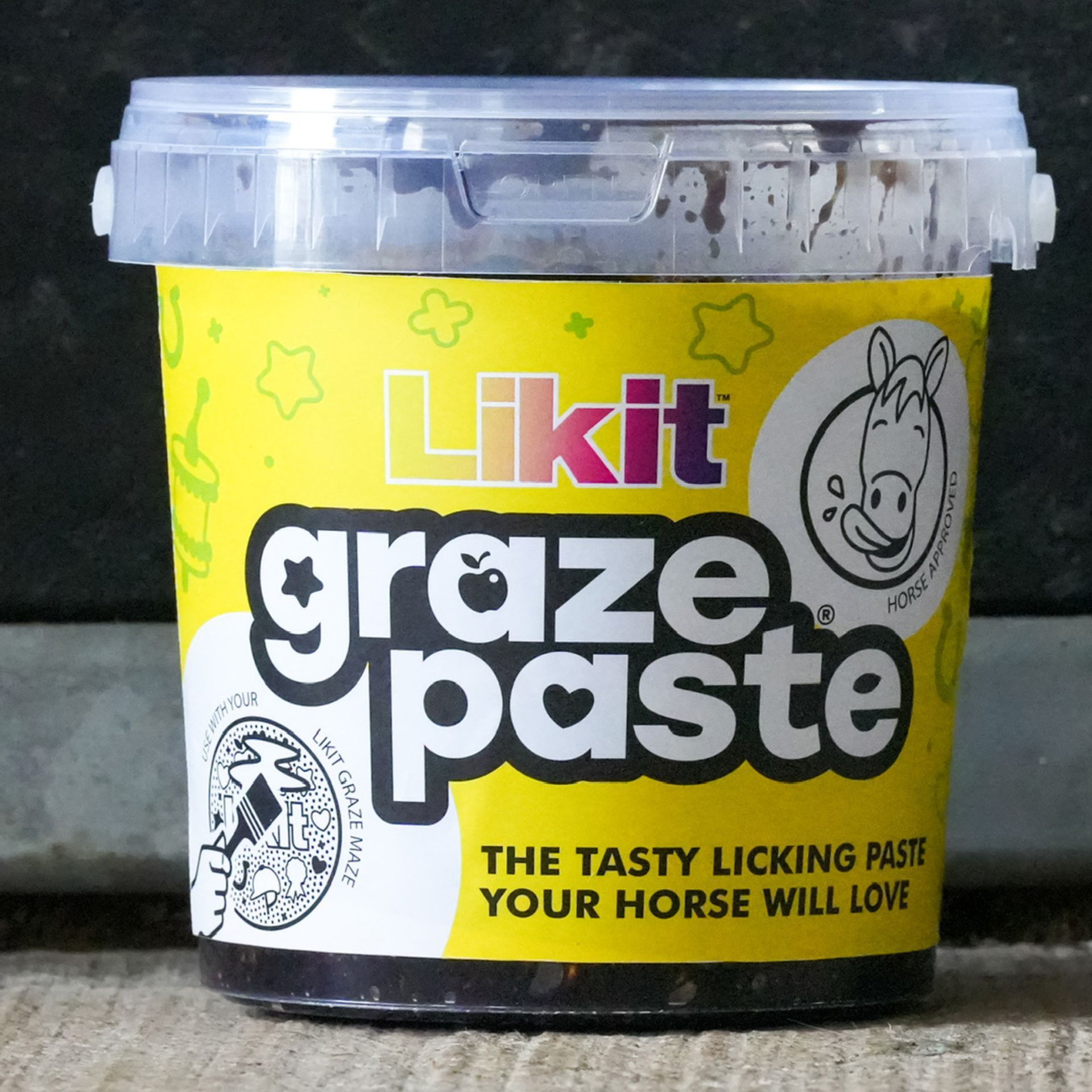 graze paste, lickit, horse treat, tasting paste, yellow container