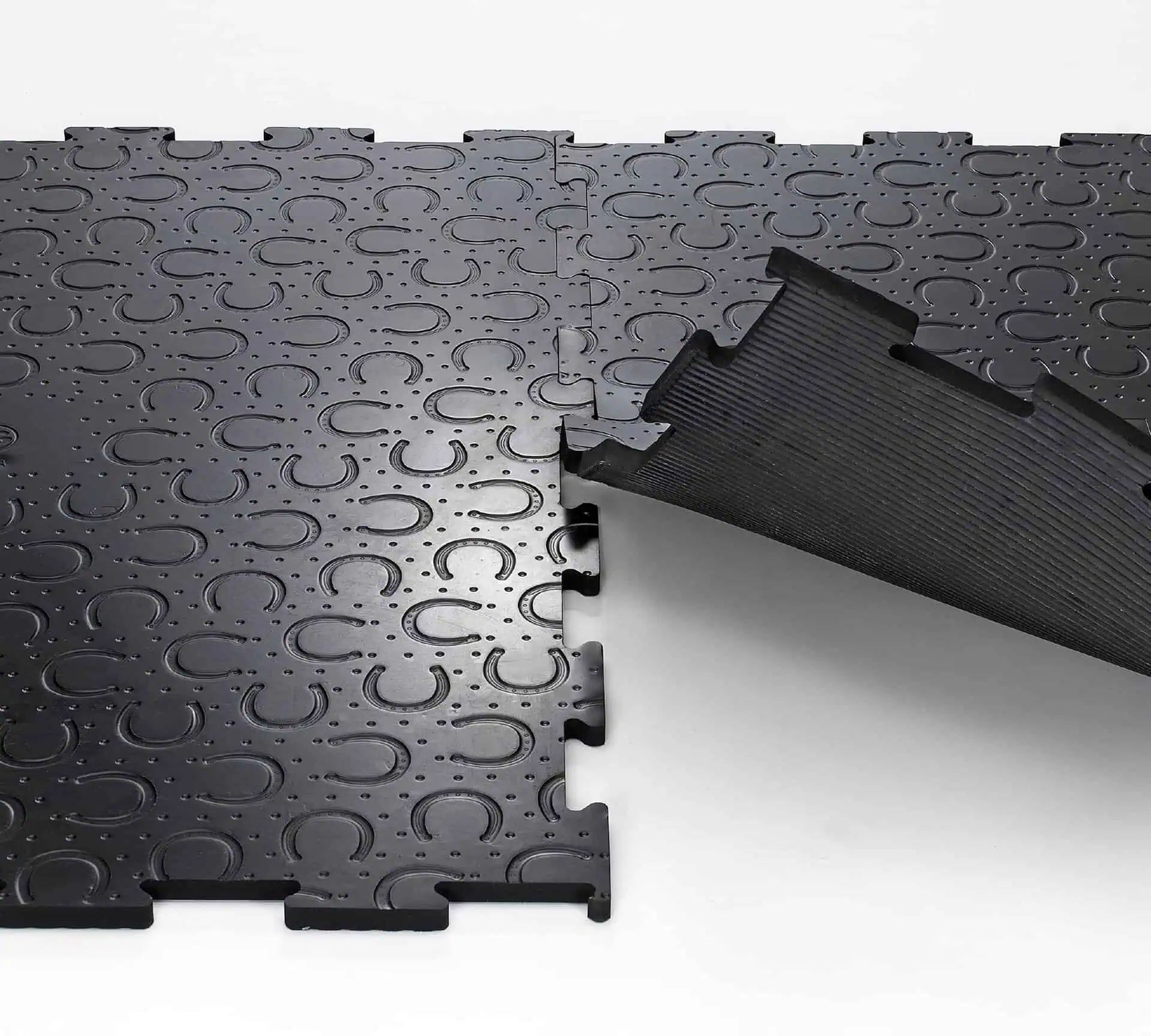 Belmondo Classic Stallmatte verstärkt, 100 x 100 x 1,8 cm, Montageschema