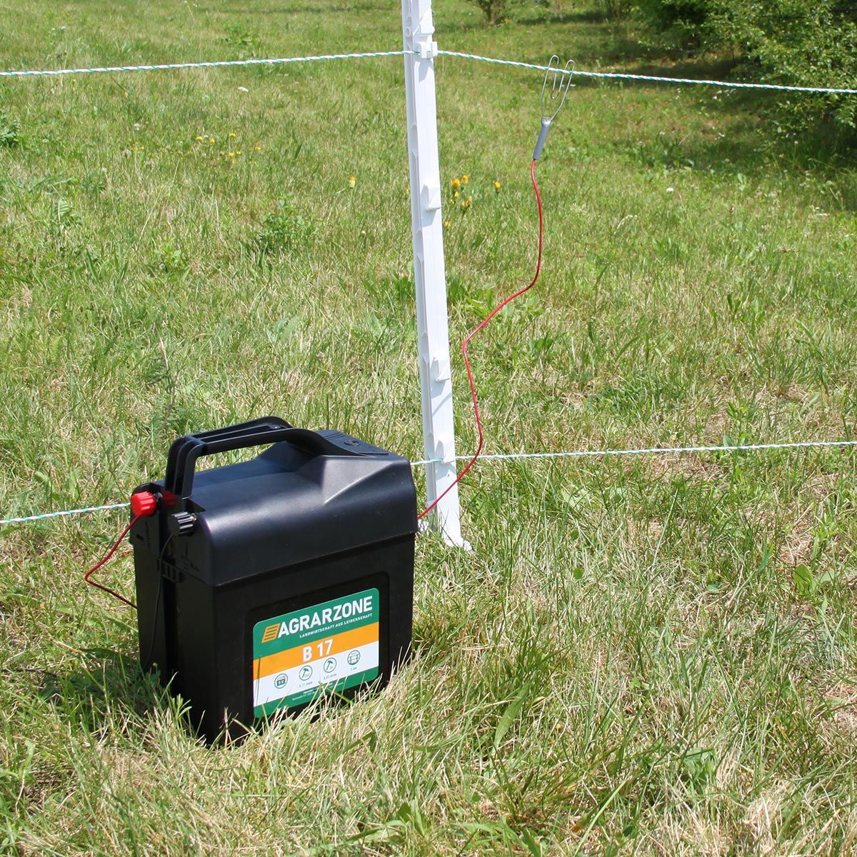 Agrarzone B17 electric fence energiser 9V, 0,25 joule, in use, in the paddock