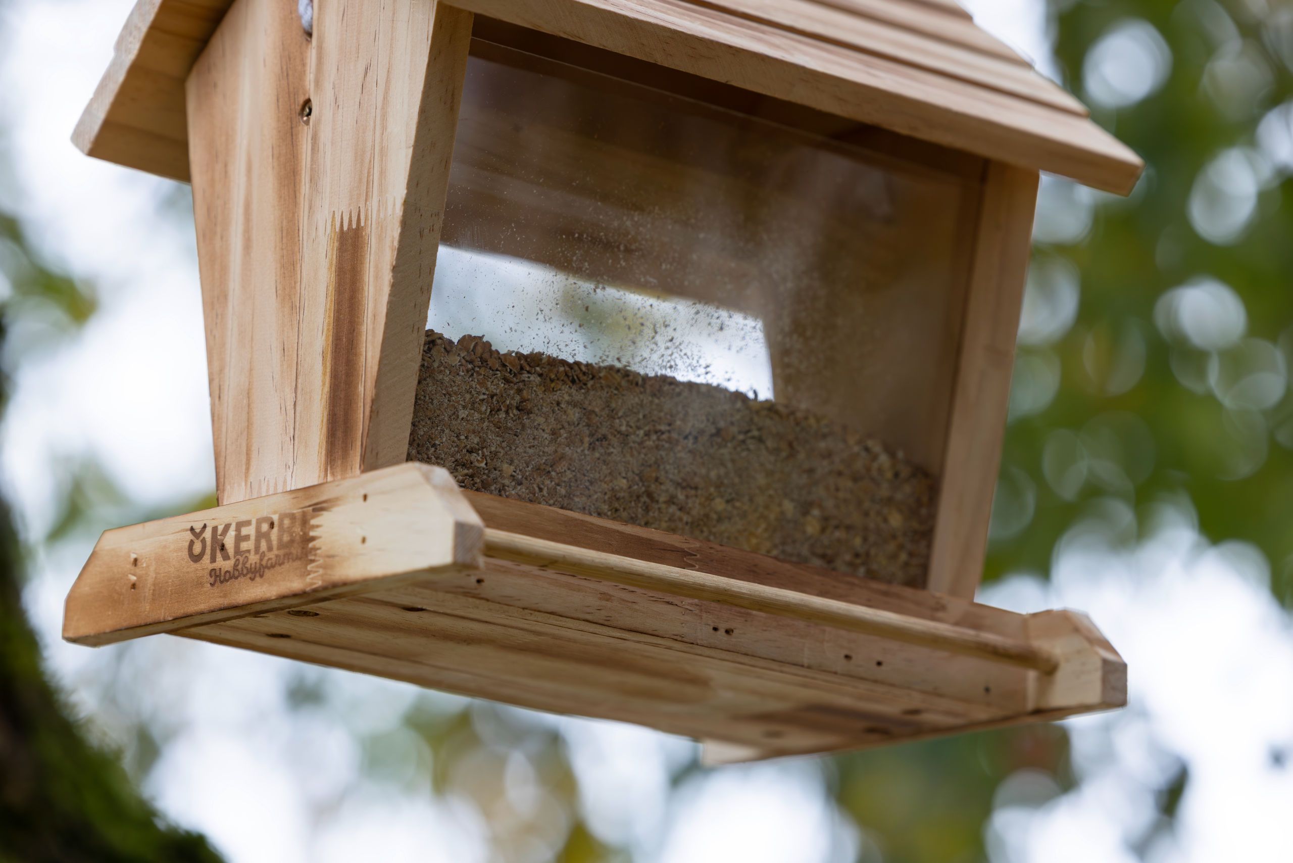 bird feeder, wooden, mesh, granules, outdoor