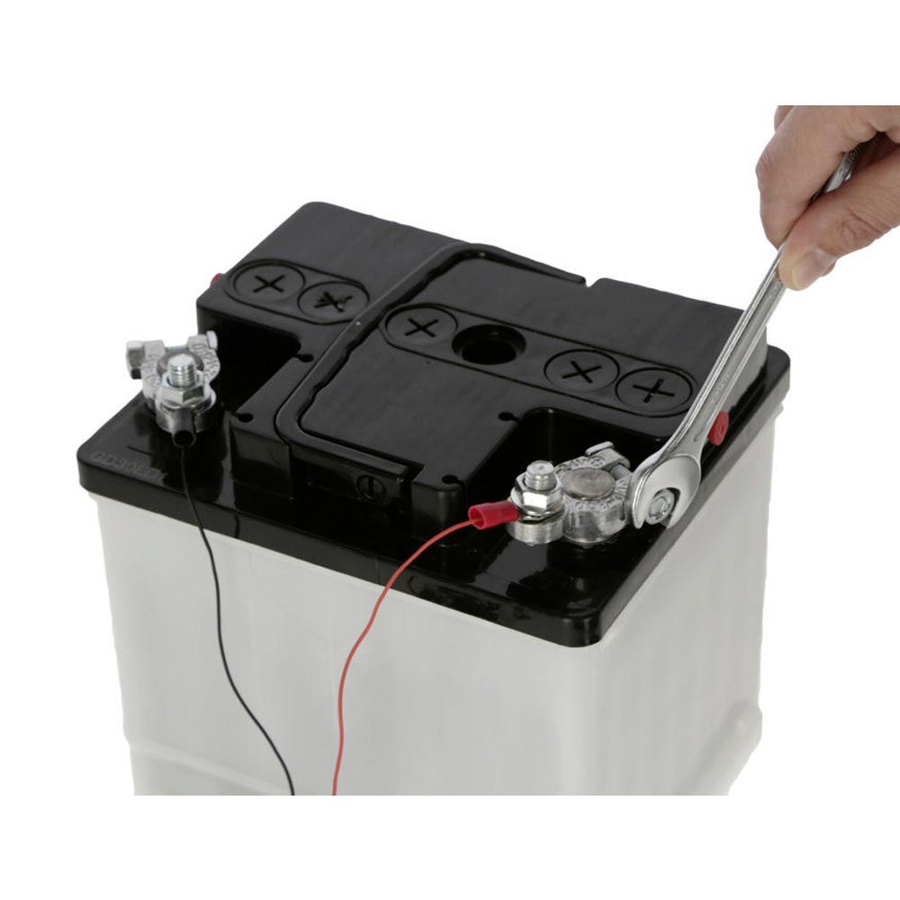Kerbl Anschlusskabel Weidezaun mit Autobatterie betreiben, 12V, im Einsatz, Anschluss