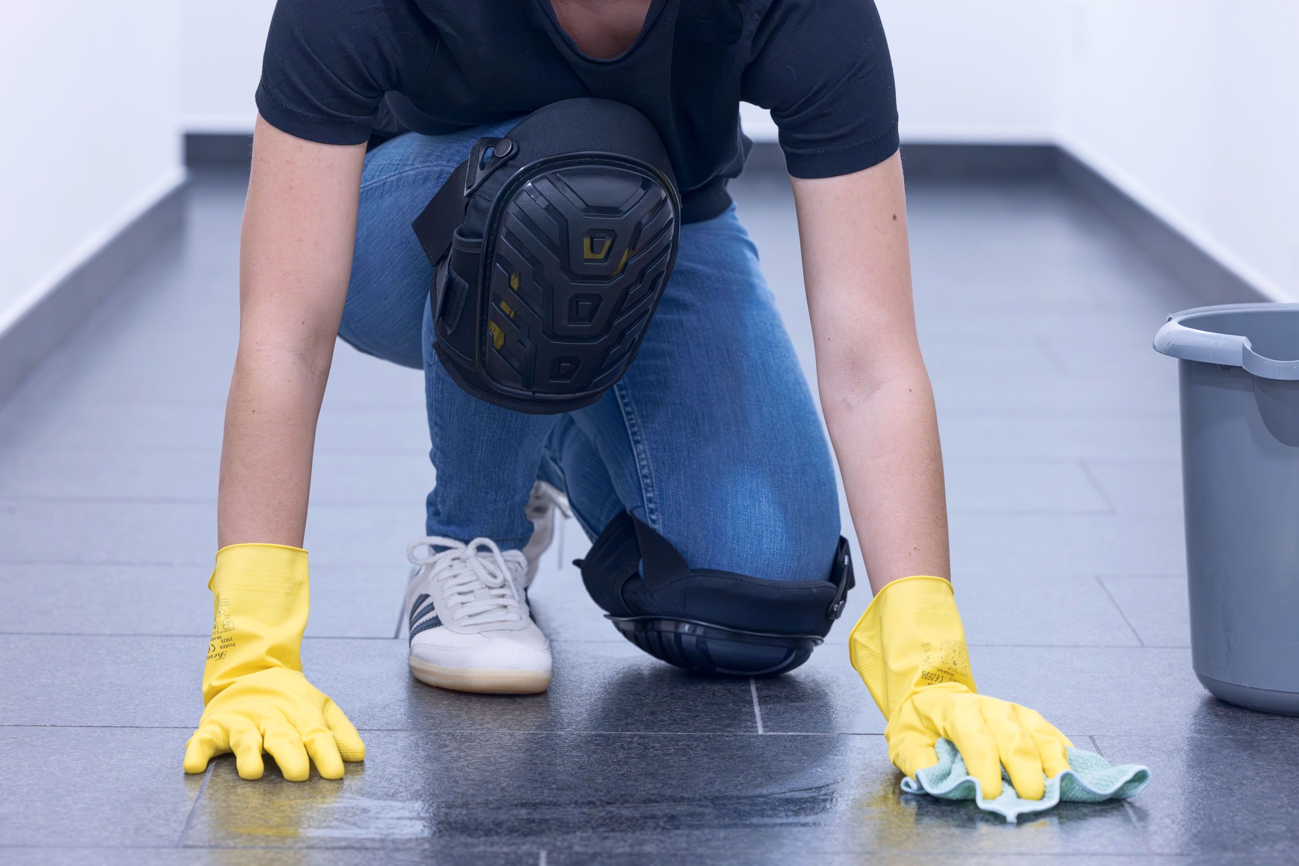 gloves, cleaning, floor, knee pad, tooling