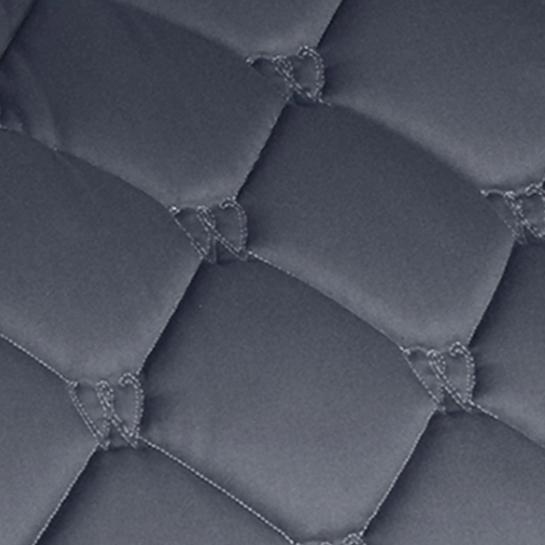 Tapis de selle Waldhausen Valencia, aspect satiné & confort, bleu nuit/argenté DR