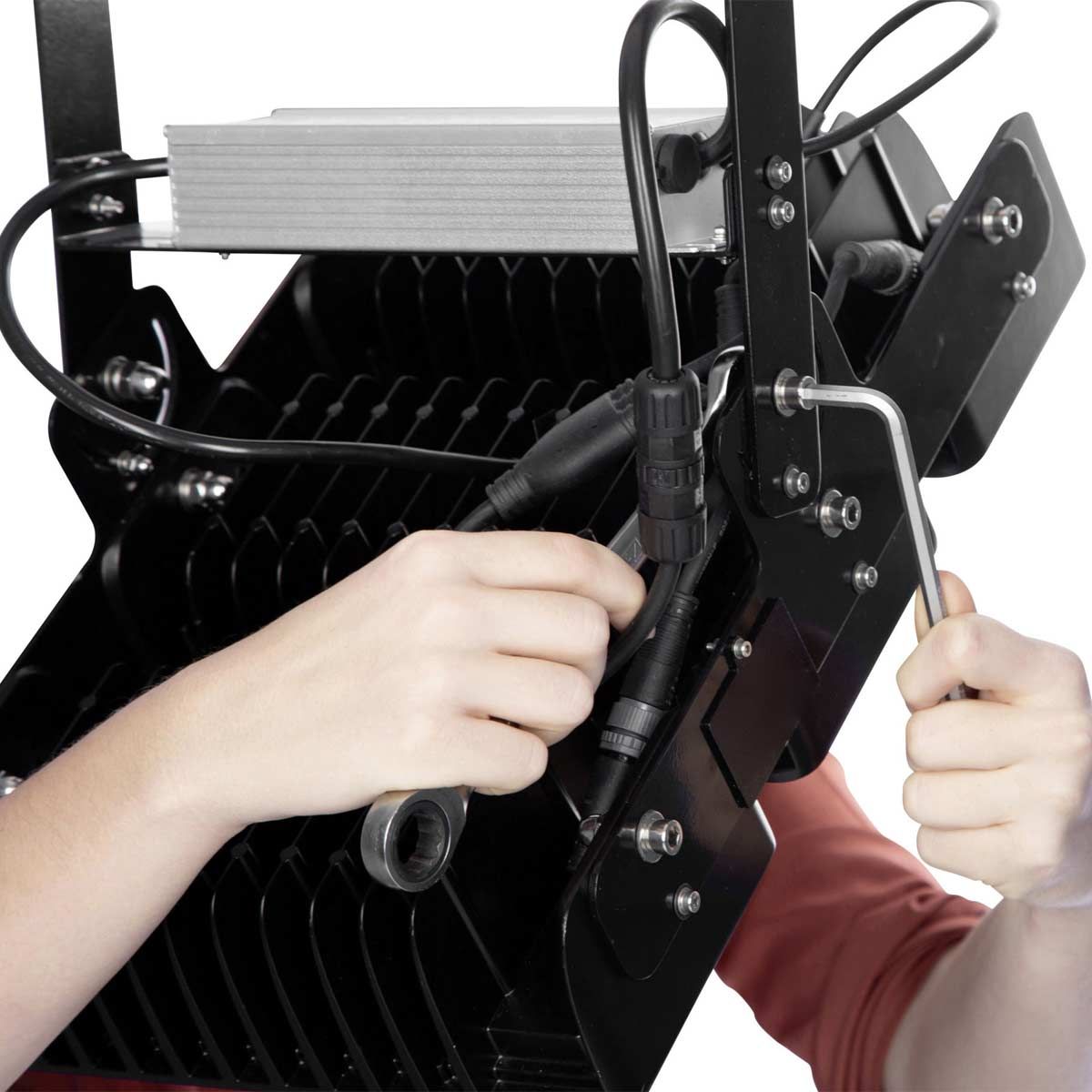 Kerbl LED light MultiLED pro, in use, connection