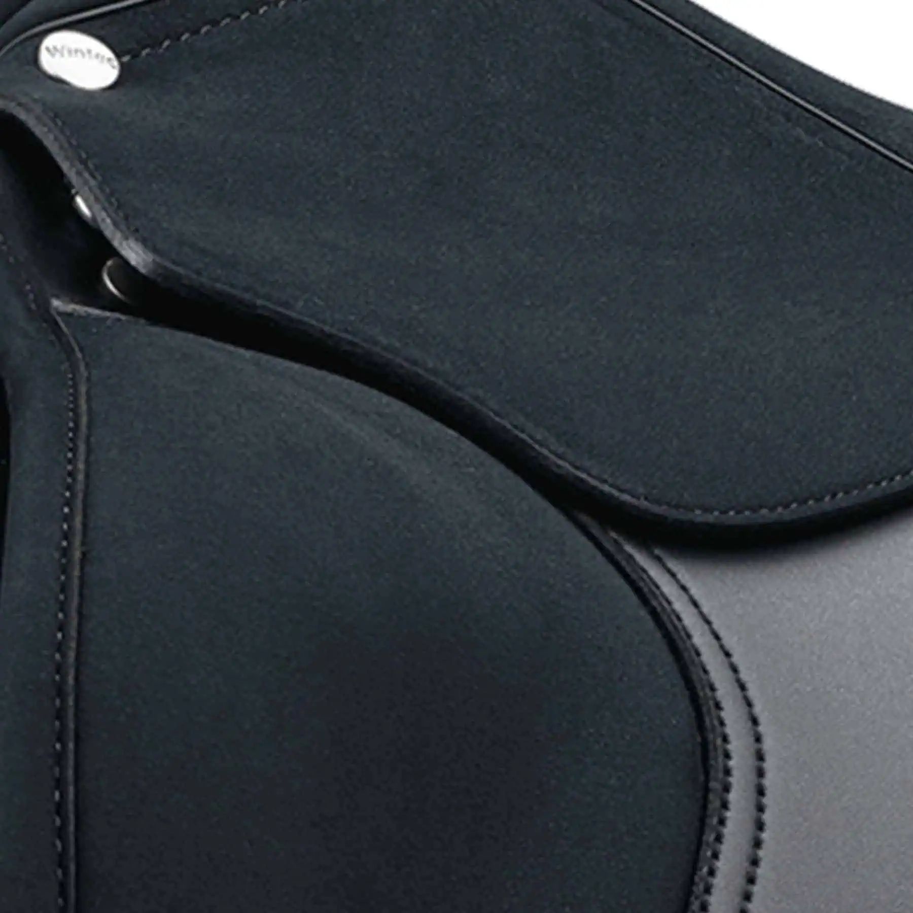 Selle mixte Wintec 2000 large HART pour chevaux au dos large, détail