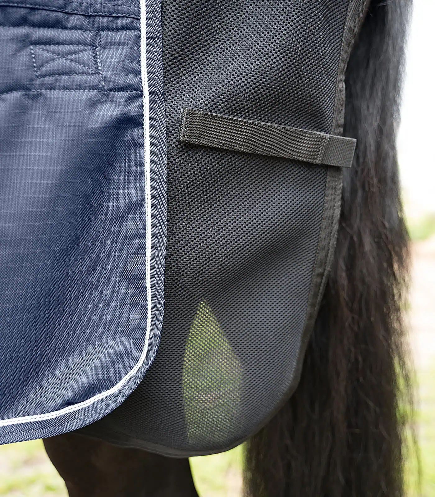 Sous-couverture Waldhausen Air Mesh pour chevaux, respirante, noire, 135 cm