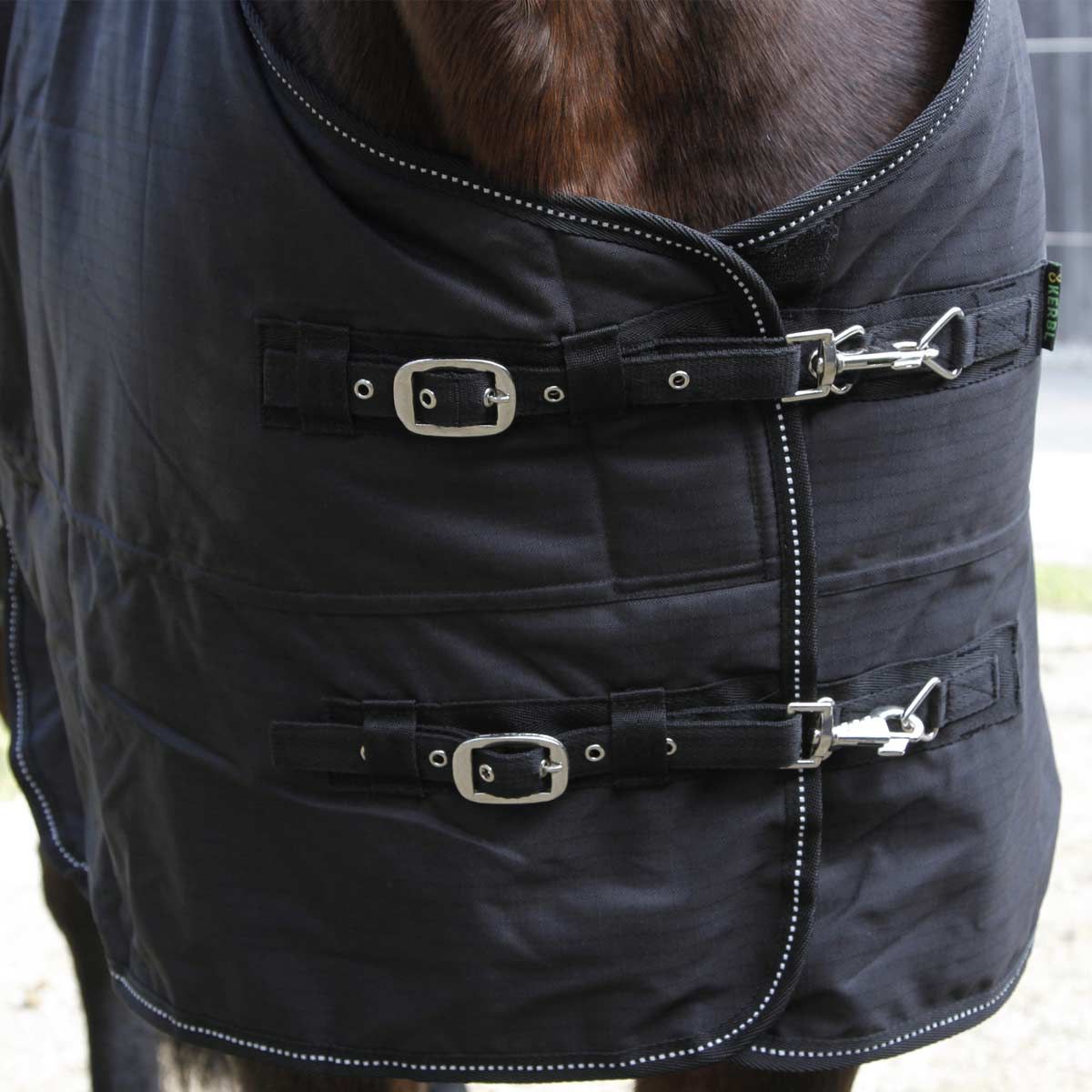 Covalliero Hästfilt RugBe IceProtect 600D, 200g, detaljbild, förslutning