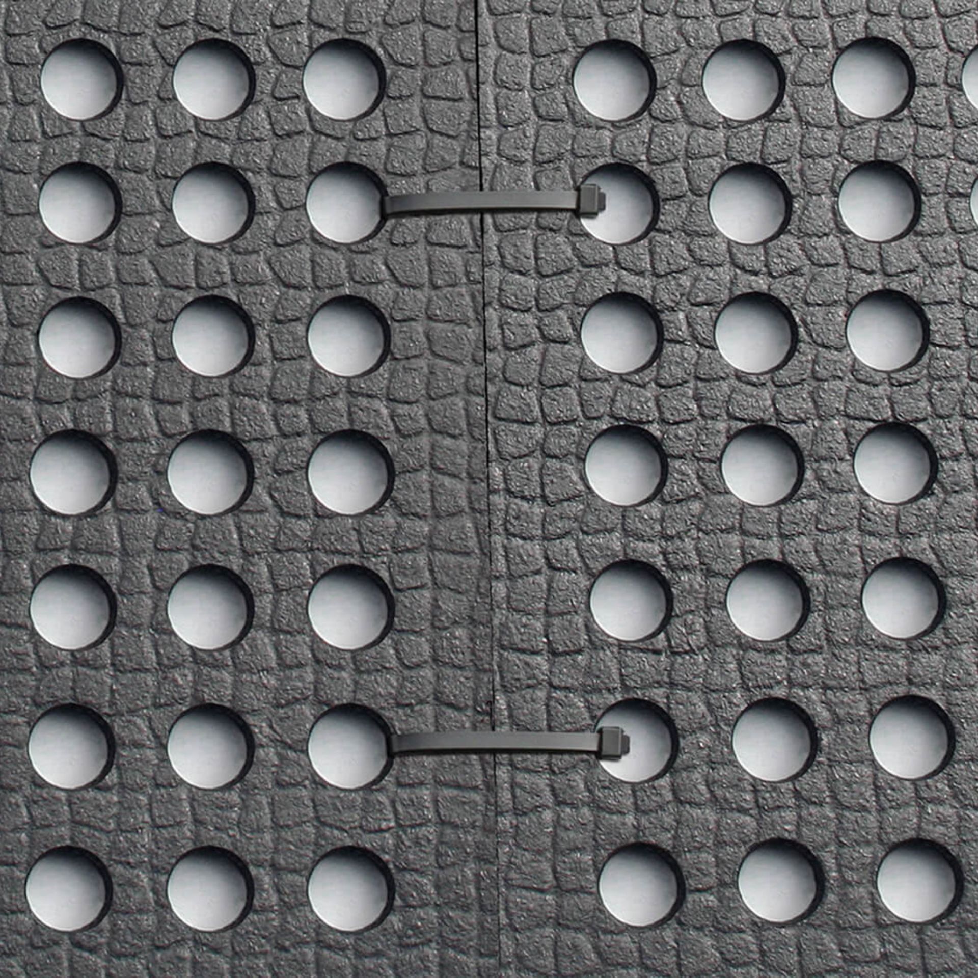 Belmondo Flix Lochmatte Gummimatte für Weide & Stall, 110x175 cm, Detailansicht