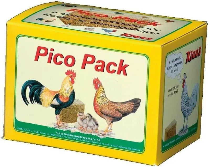 Pico Pack Poultry Pecking Stone, 4 pieces, for enrichment in the coop, packaging