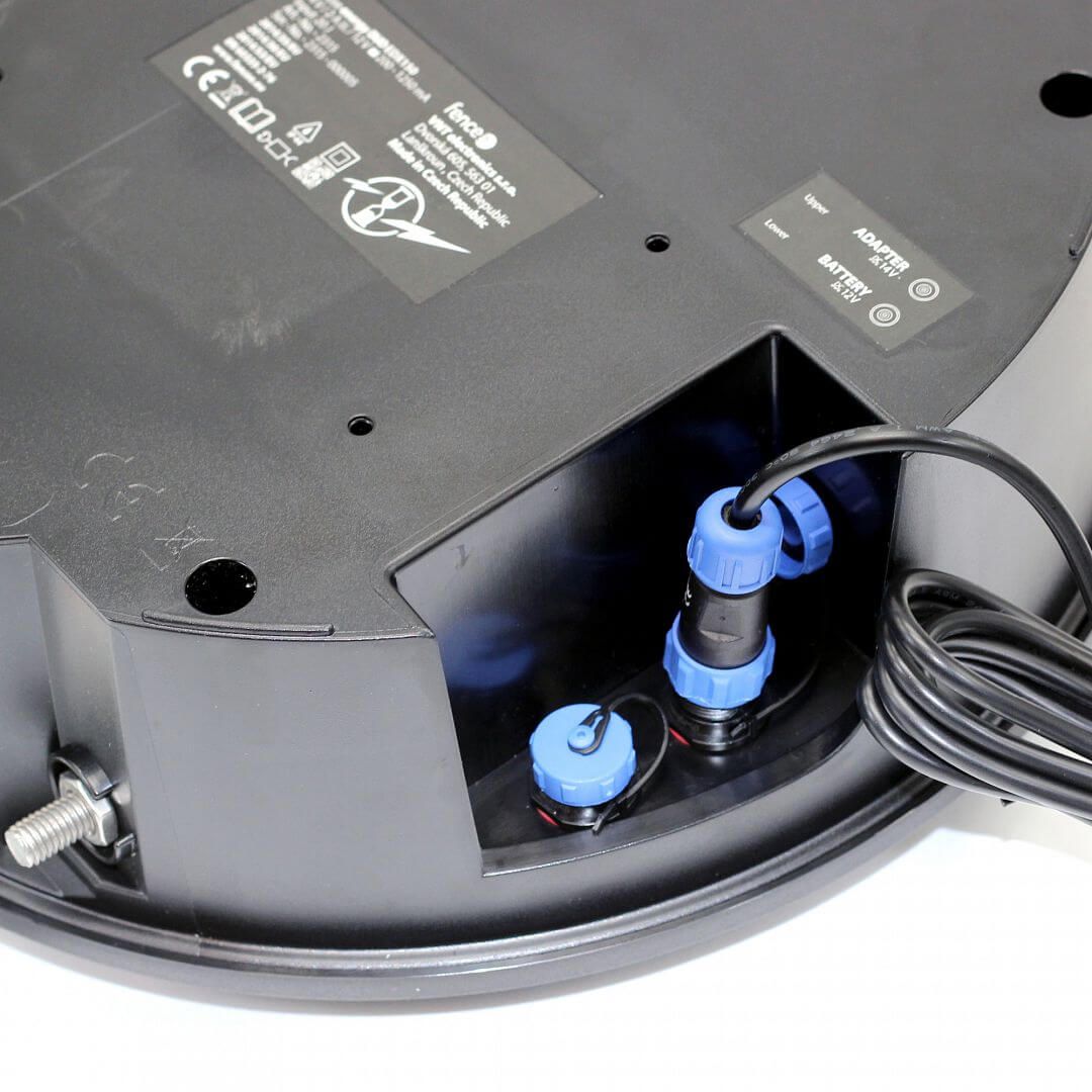 fencee Intelligens elektromos kerítés távirányítós készülék EDX150, 15 Joule, részlet, csatlakozó