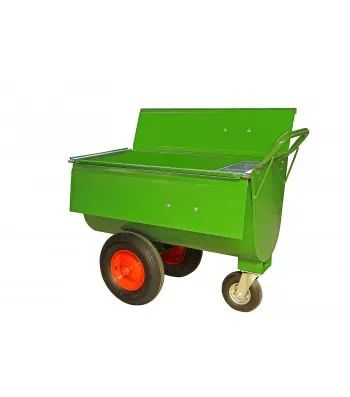 Futterwagen Typ 180 LL mit Deckel und Mineralbehälter