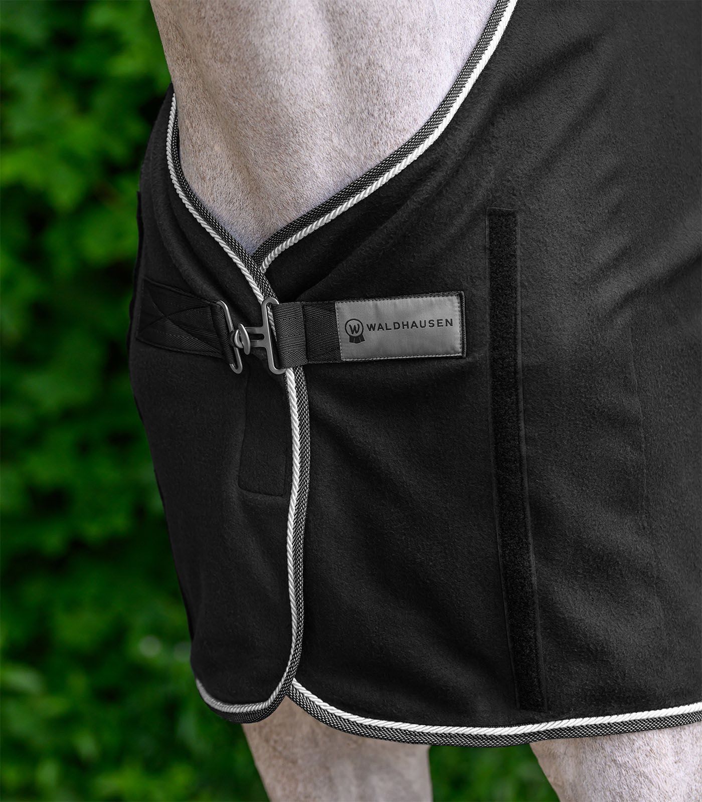 Waldhausen ECONOMIC Fleece- und Sponsorendecke – Paradedecke zum Besticken, schwarz