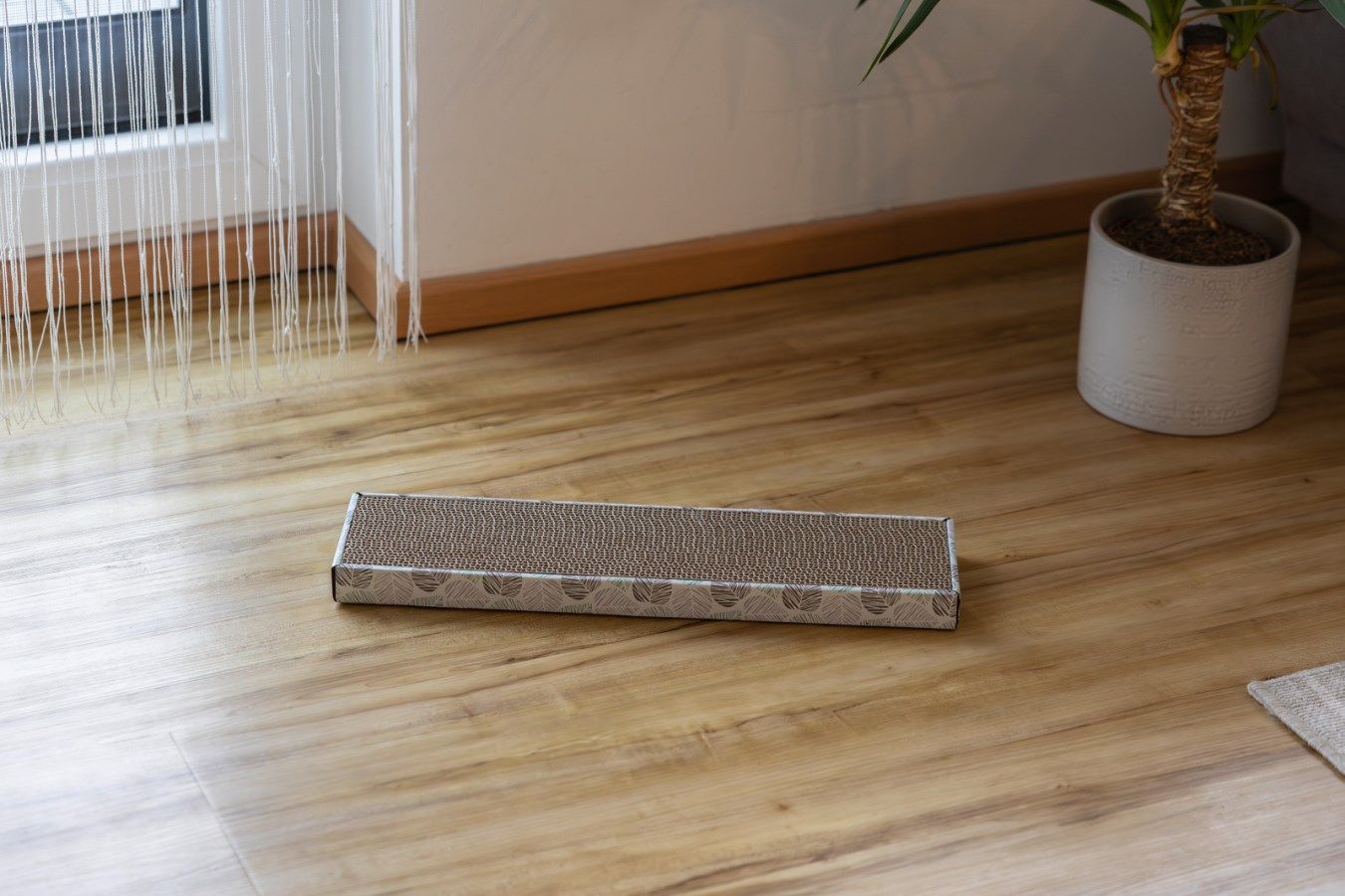 cat scratching pad, scratcher, cardboard, neutral, floor mat