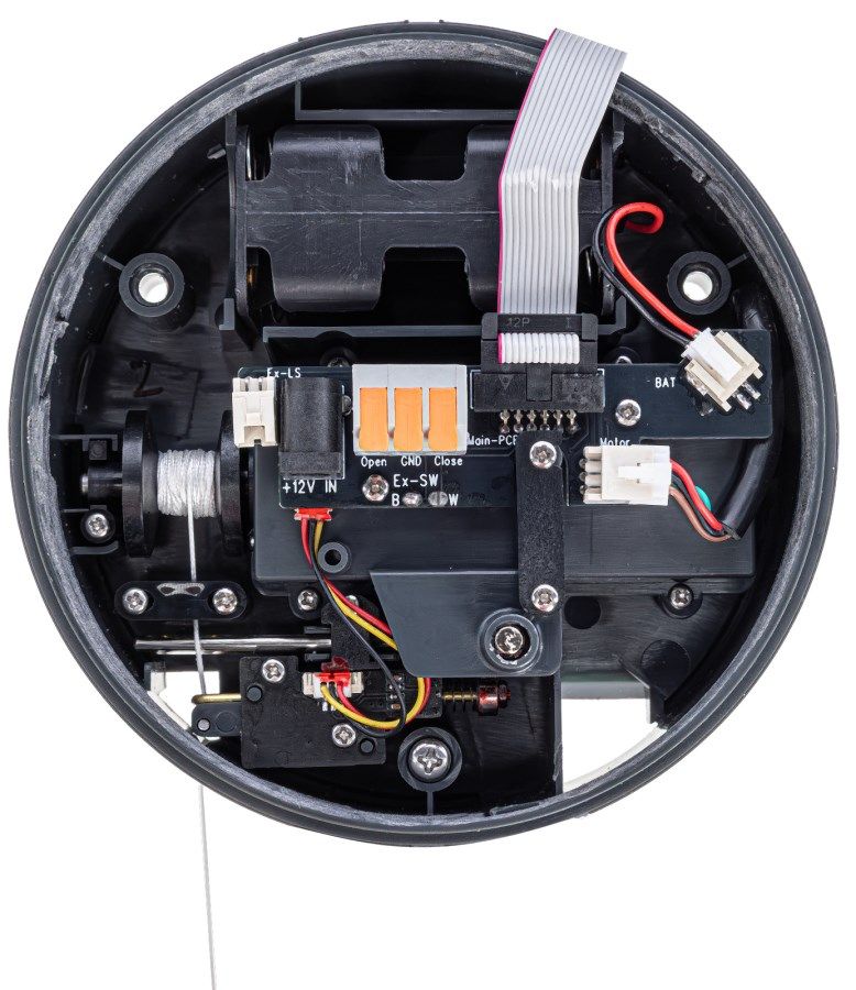 electronic device, circuit board, internal components, wiring, connector