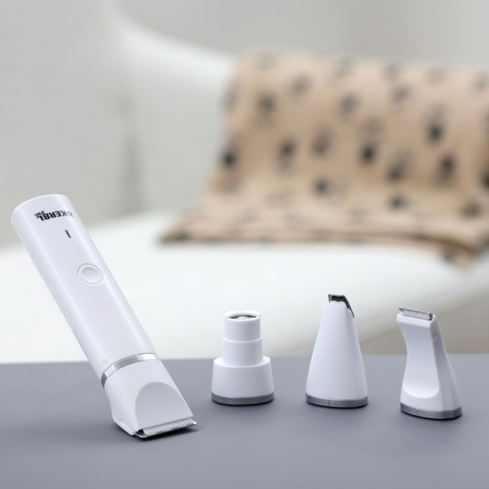 Kerbl Tondeuse multifonction 4en1 sur batterie, coupe-griffes sans fil, blanc, contenu de la livraison