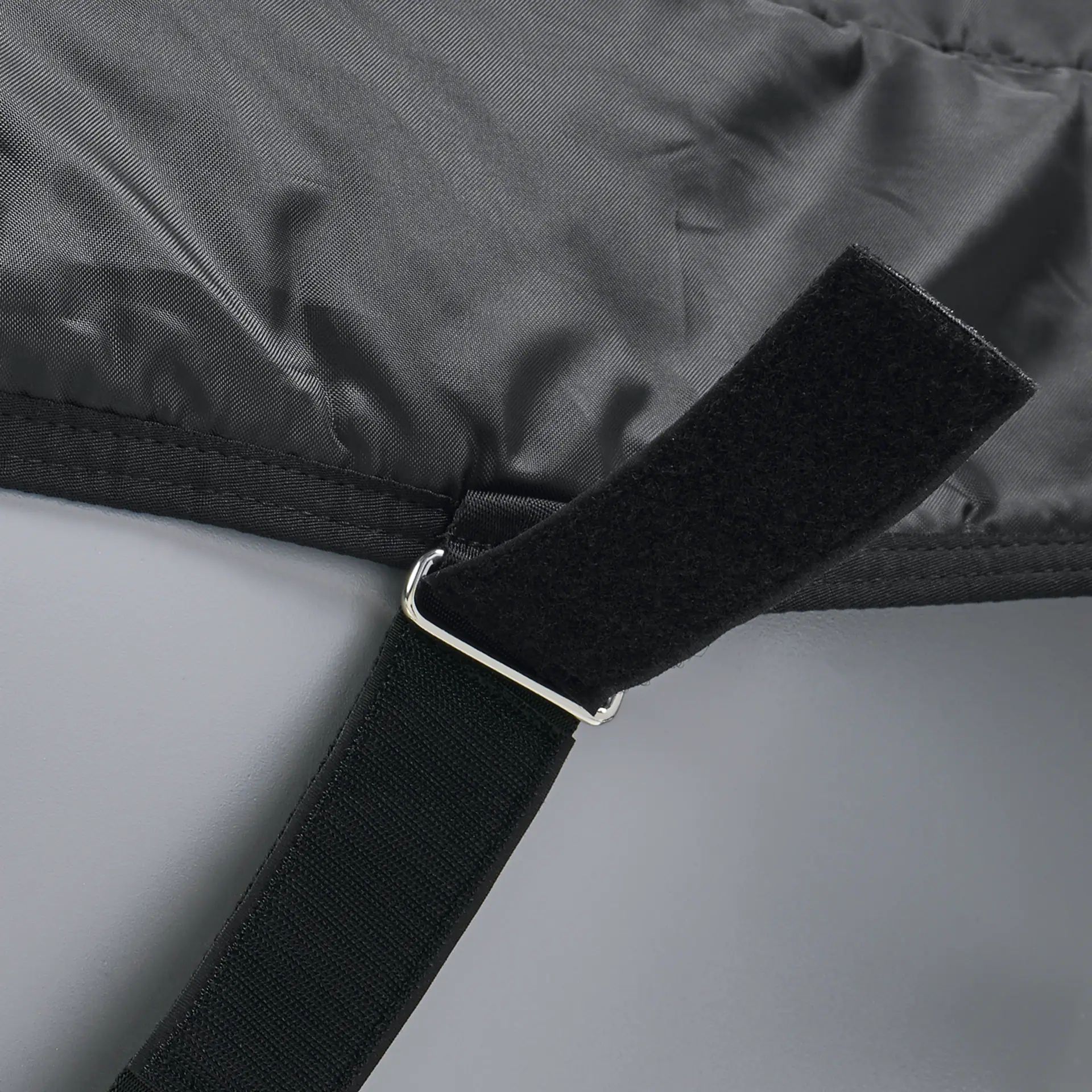 BUSSE Liner NOORVIK PRO 200 Unterziehdecke, 200g Wärmeisolierung, Detailansicht, Verschluss