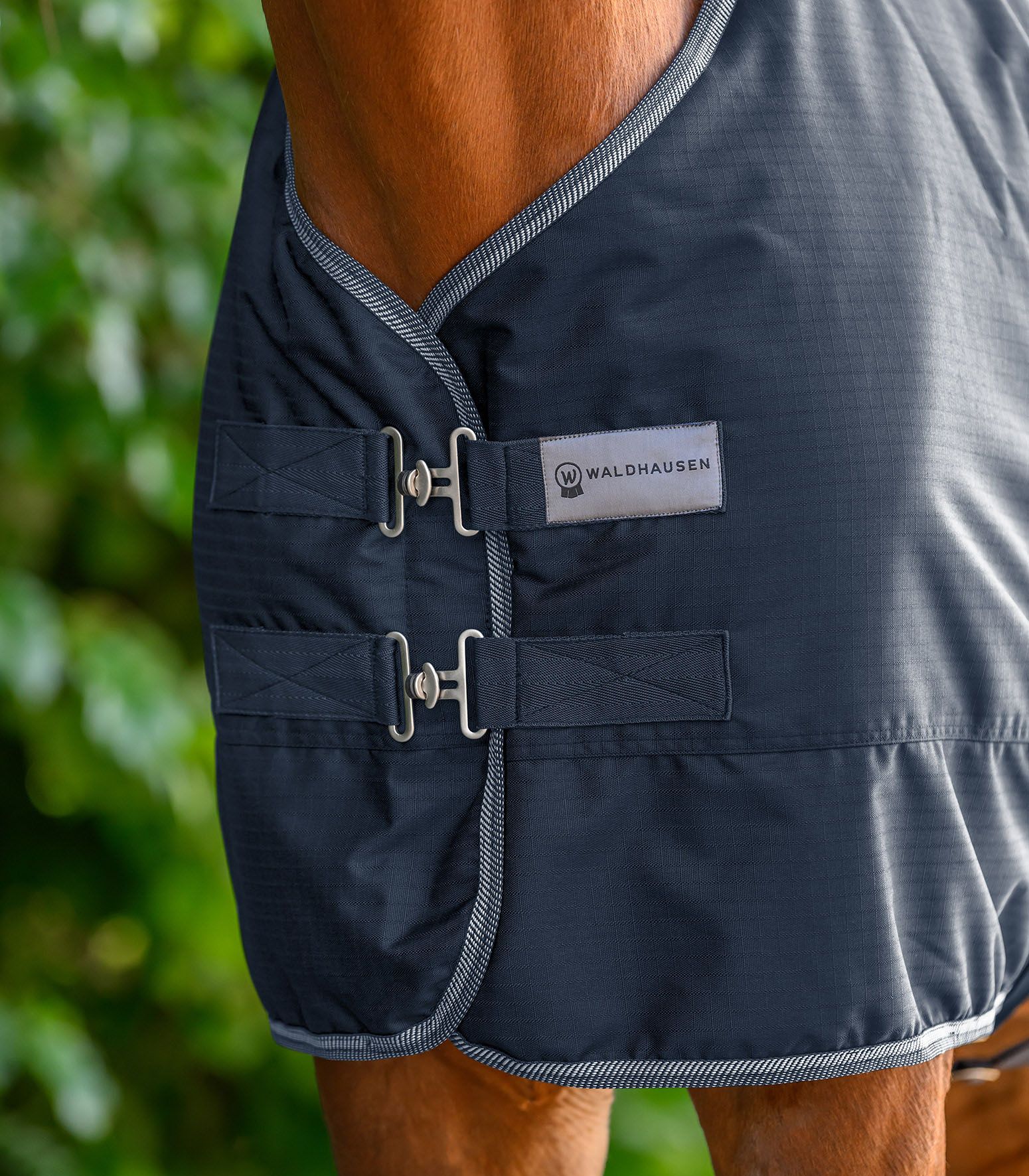 Waldhausen ECONOMIC Outdoordecke 200 g, wasserdicht und atmungsaktiv, nachtblau