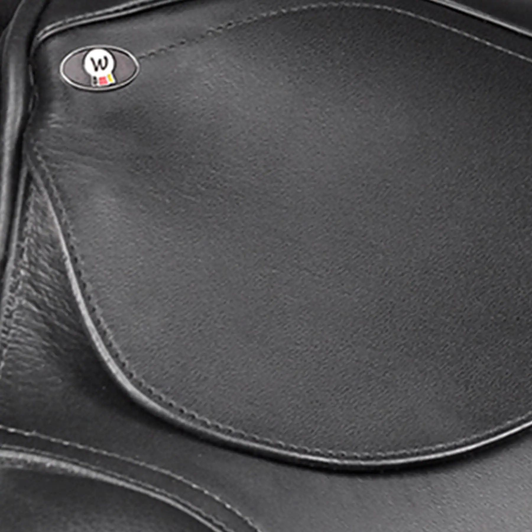 Waldhausen Vielseitigkeitssattel Comfort, Leder mit Wechselkopfeisen, Detailansicht, Logo