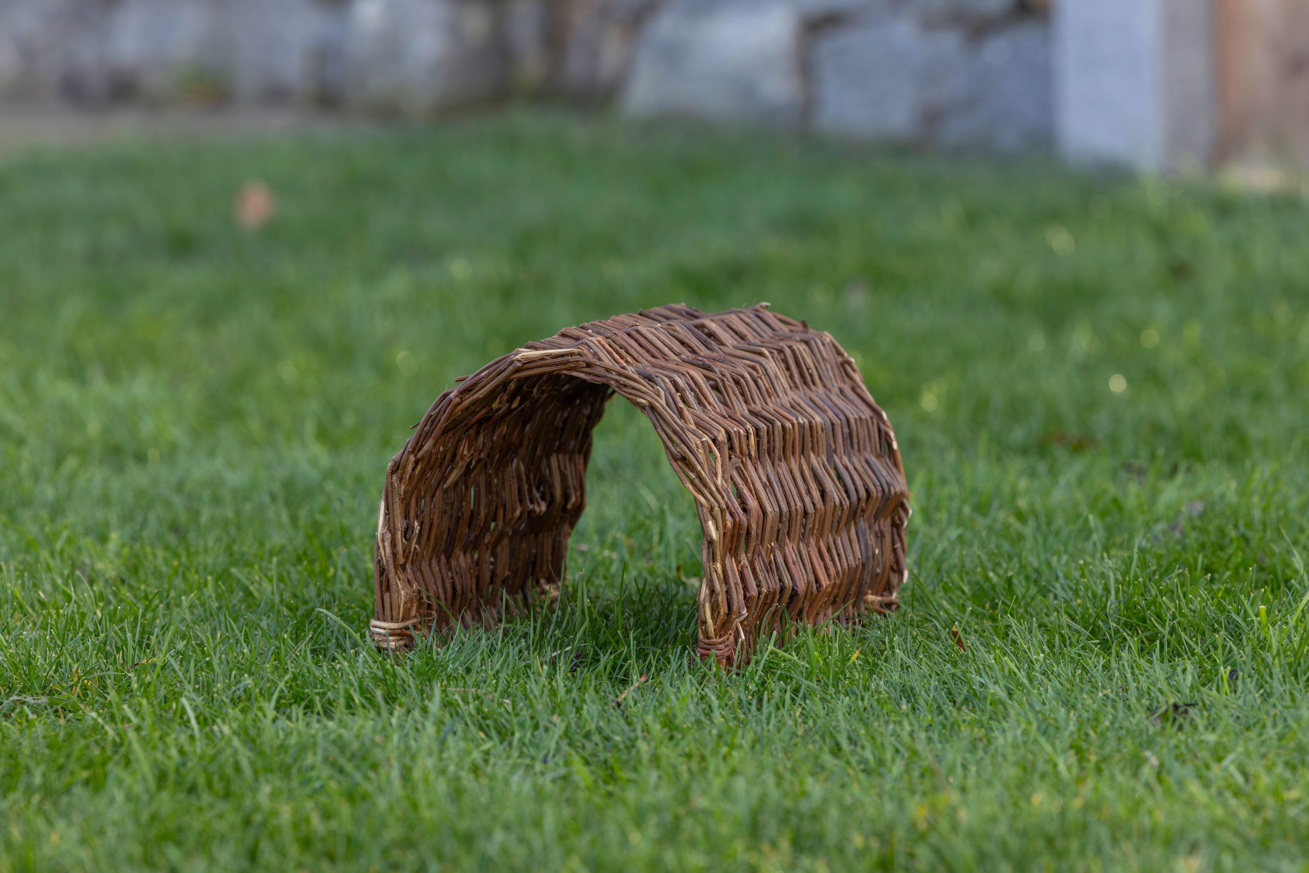 Kerbl Weidetunnel für Kleintiere aus Naturweide, 28 x 22 cm