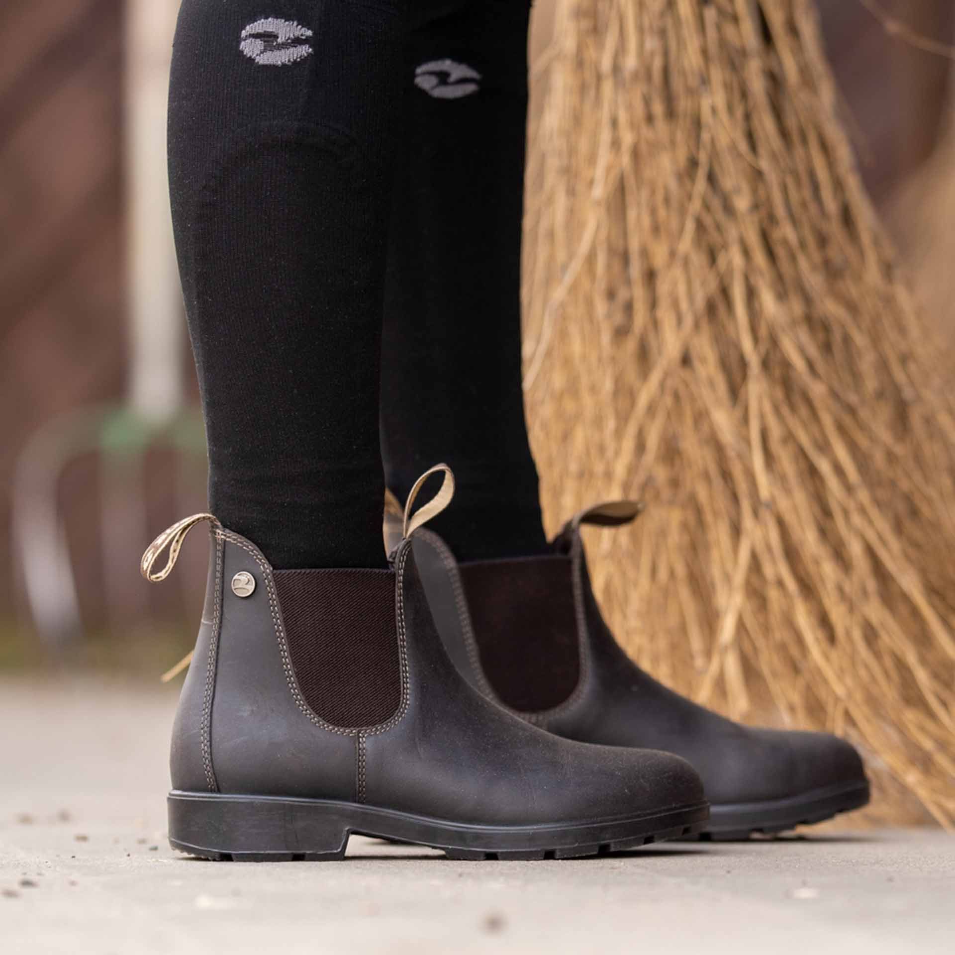 BUSSE Jodhpur-Stiefelette STABLE ROCK, Outback-Style, Nubukleder, im Einsatz