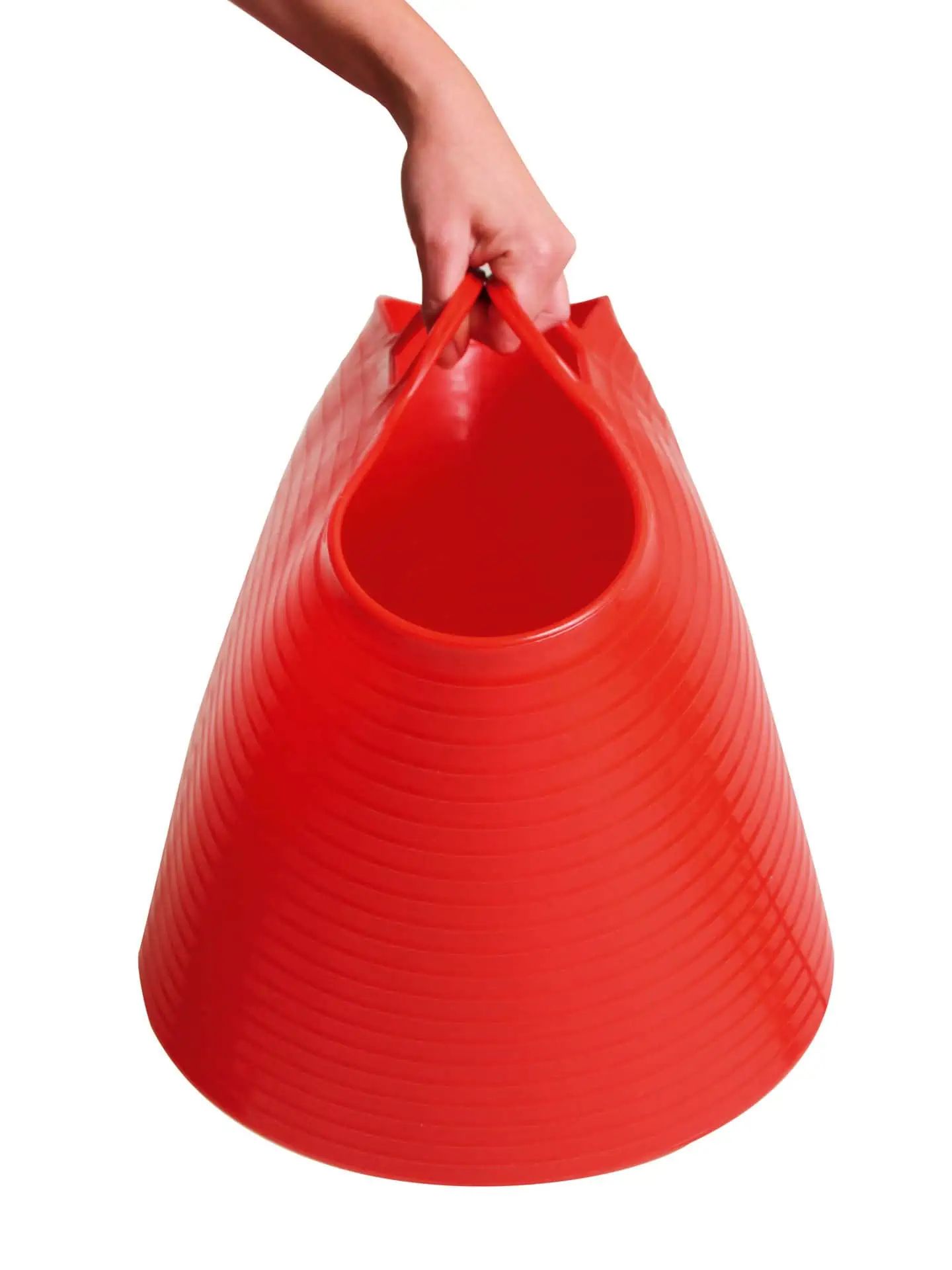 Kerbl Flexibler Trog FlexBag, 12 L, schwarz, aus robustem Kunststoff, rot