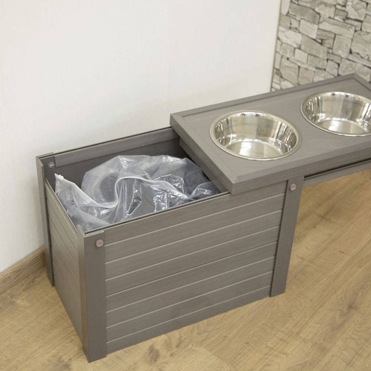 Kerbl Bar pappa ECO rialzata per cani con vano portaoggetti, in uso, in casa