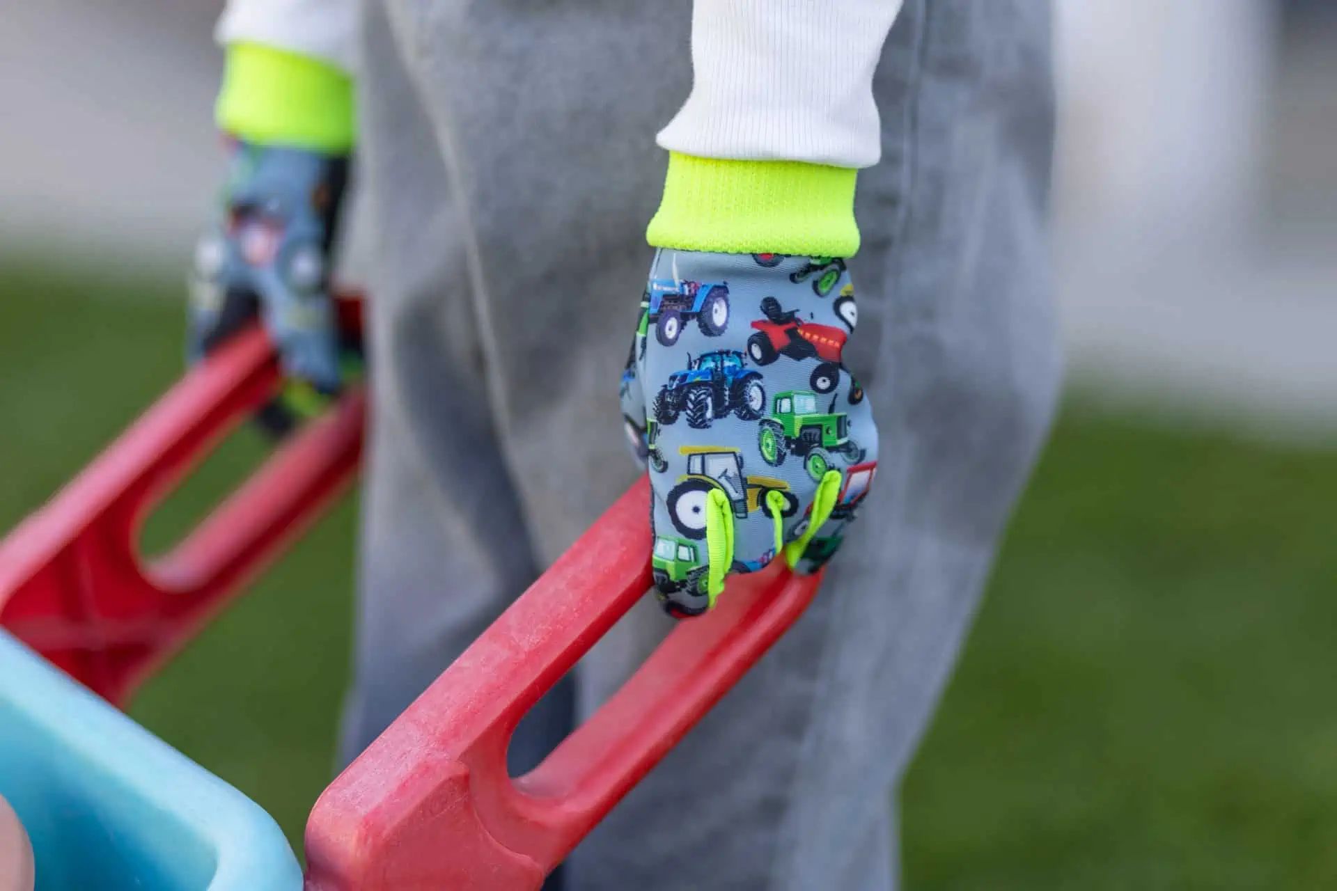 Kinderhandschuh Joy, Strickbund, Traktormuster, 4-6 Jahre