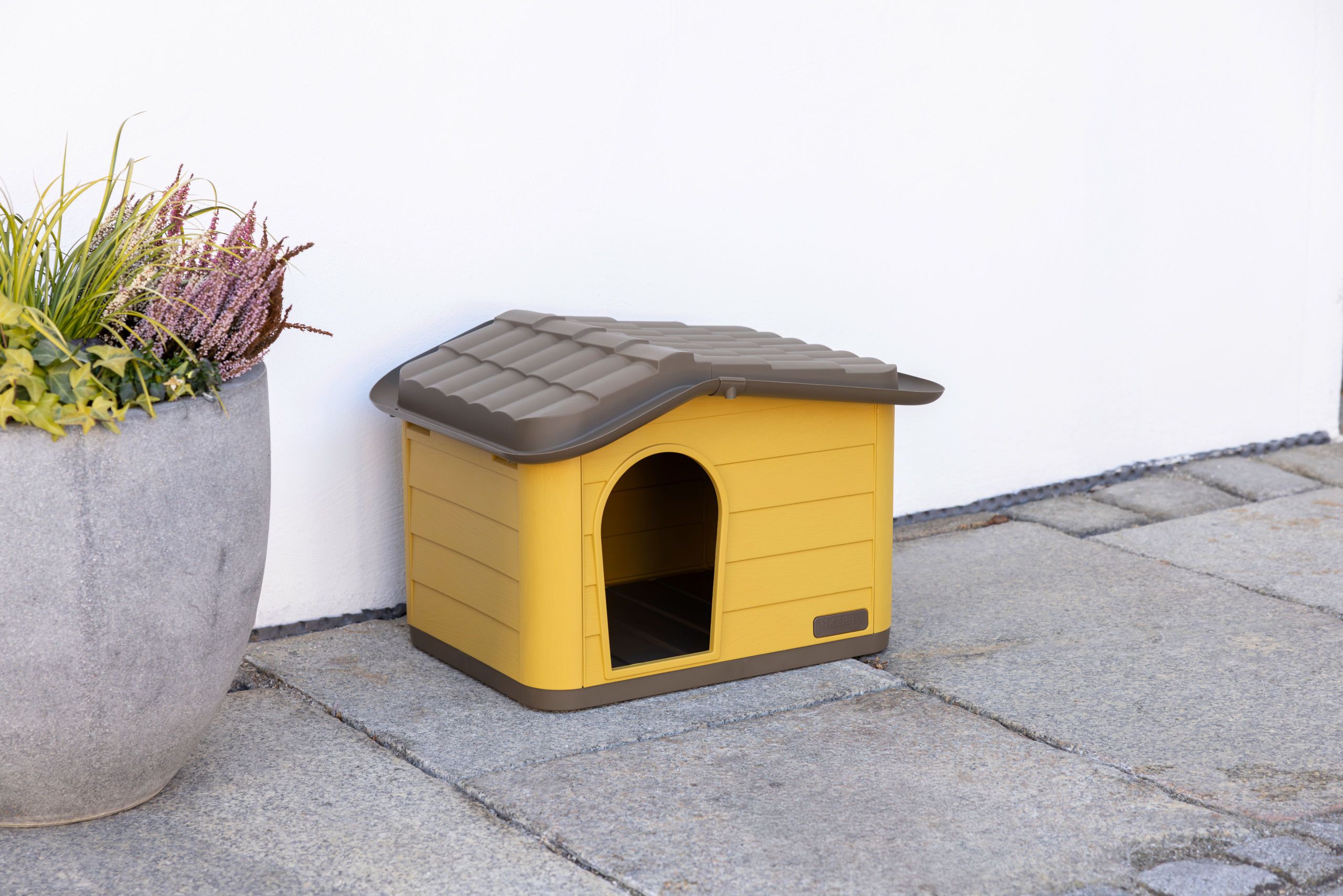 doghouse, pet housing, yellow, plastic, roofed