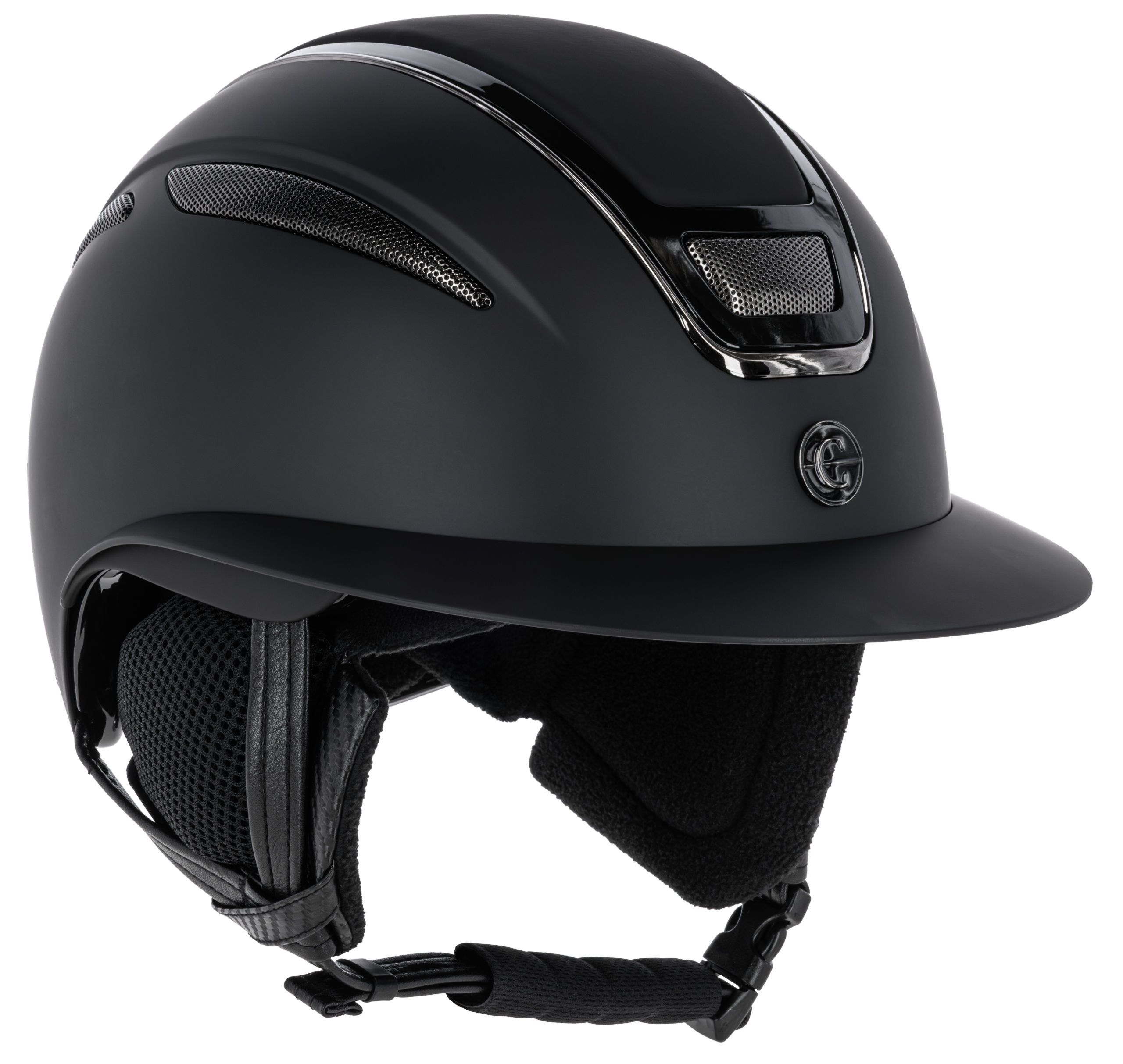 helmet, skullcap, outer shell, chin strap, mesh ventilation