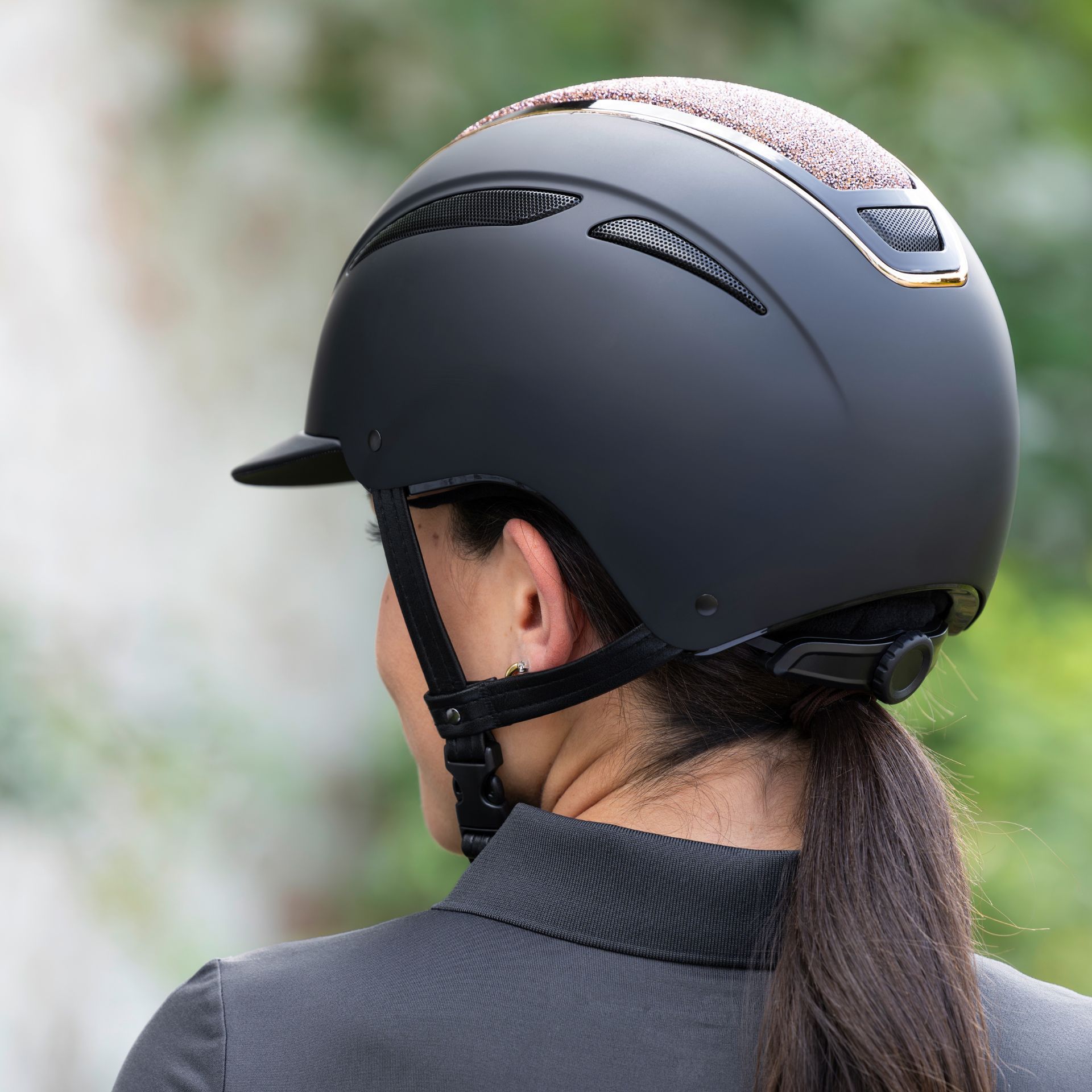Covalliero Casco da equitazione Elite, design classico e Disc-System, vista posteriore