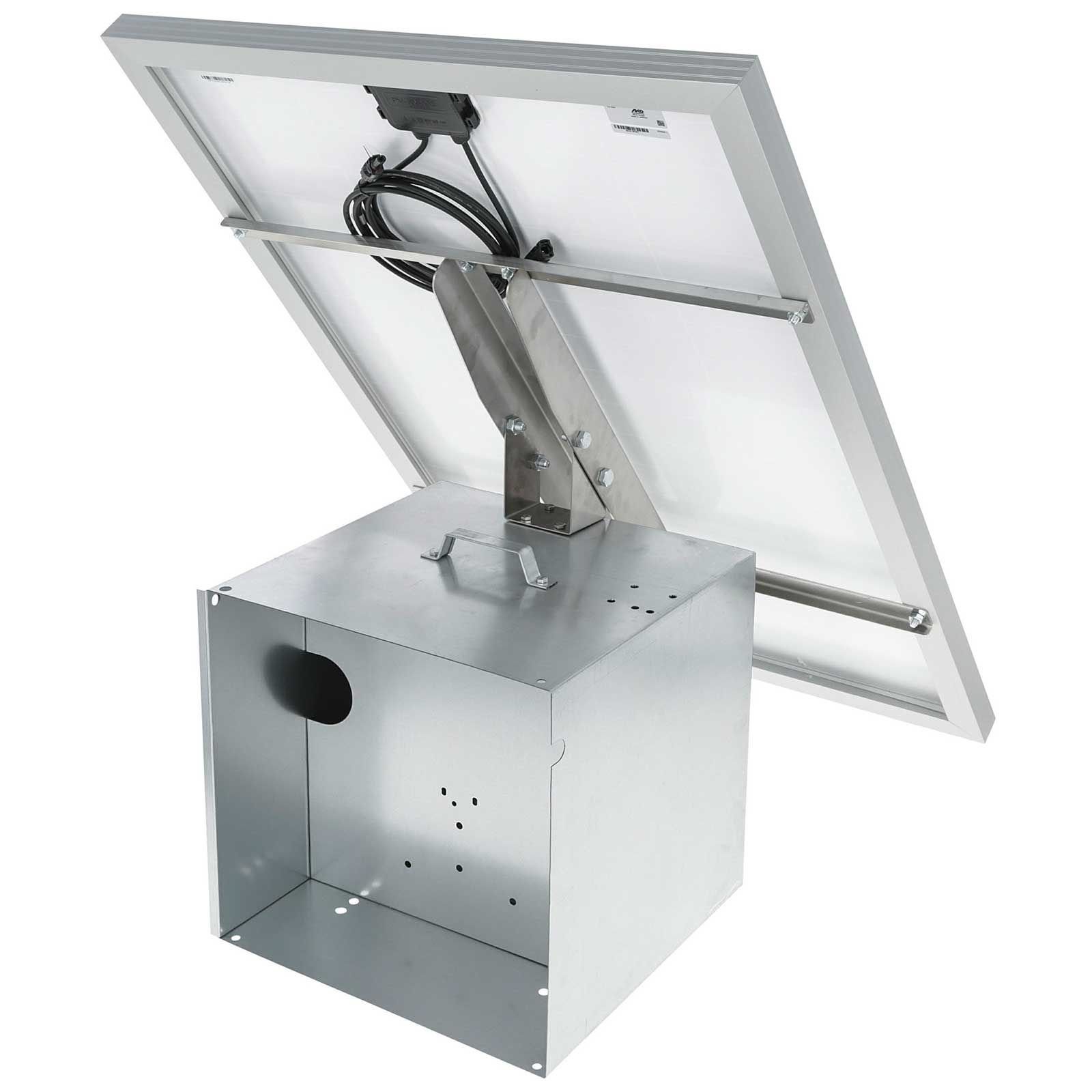 Ancrage spirale Kerbl pour panneau solaire jusqu'à 100 Watt, en utilisation, panneau solaire