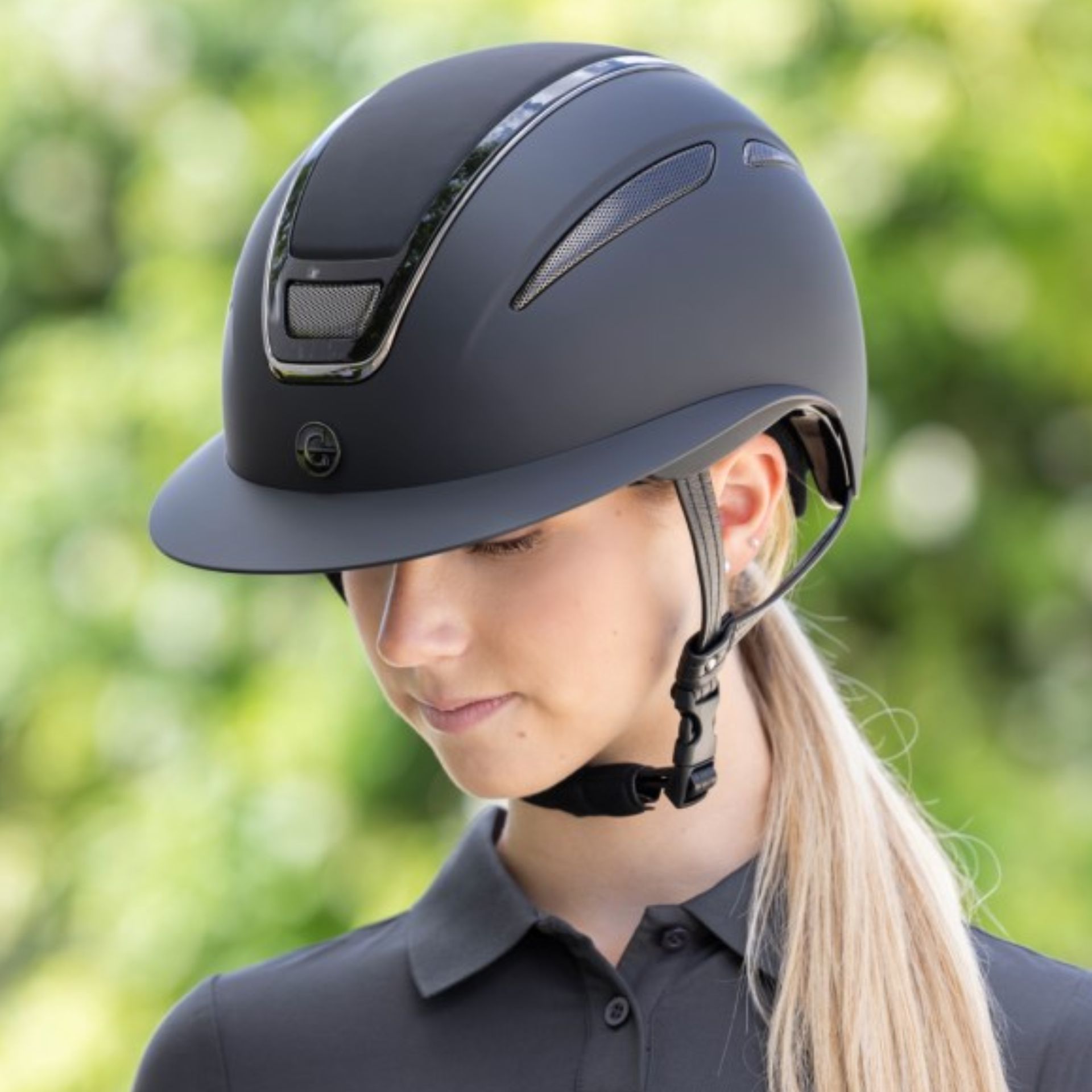 Covalliero Casco da equitazione Elite Polo con visiera, dettaglio