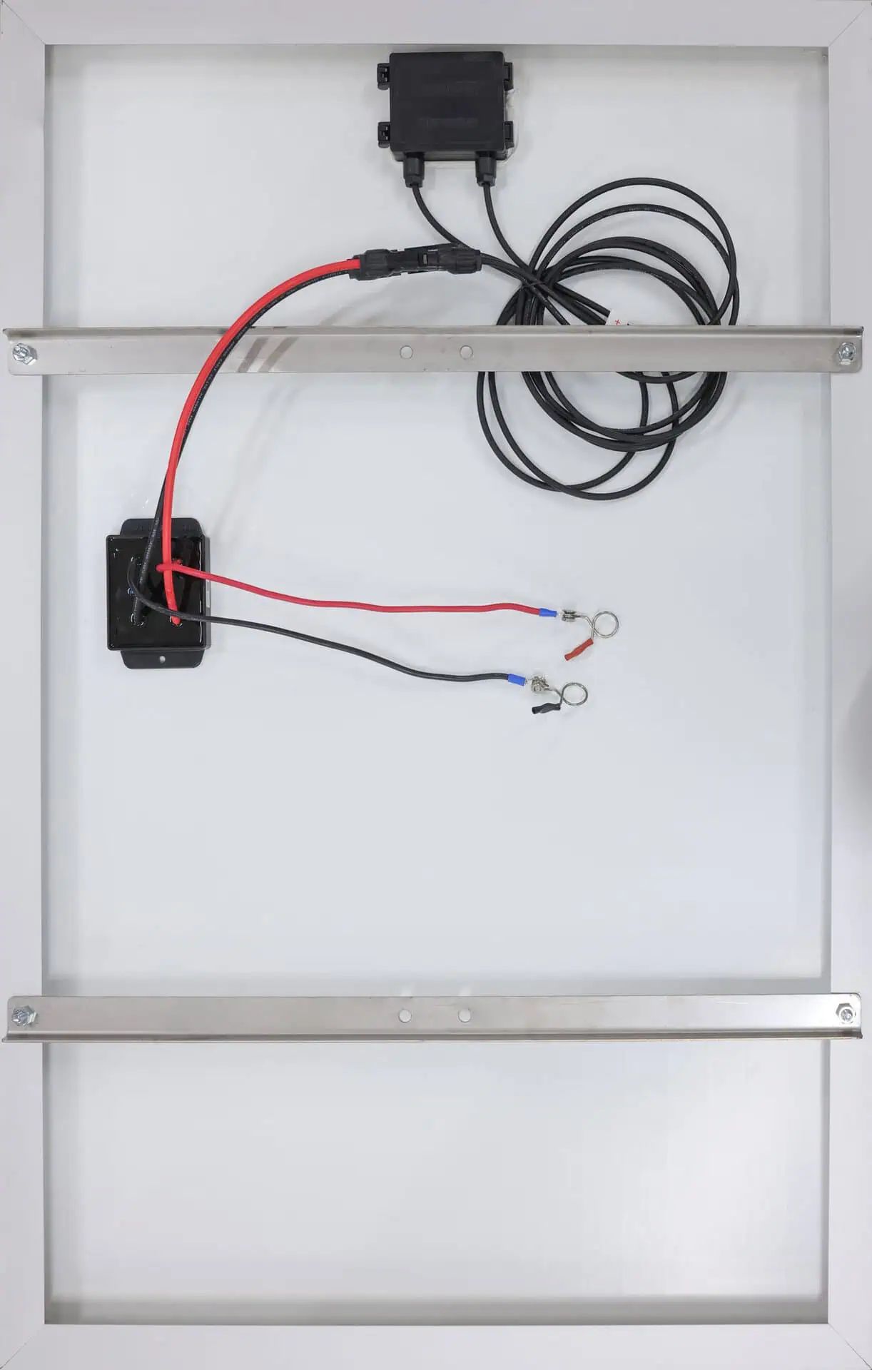 Kerbl Solarpanel 100W mit Laderegler für Stall & Weidezaun, Rückansicht