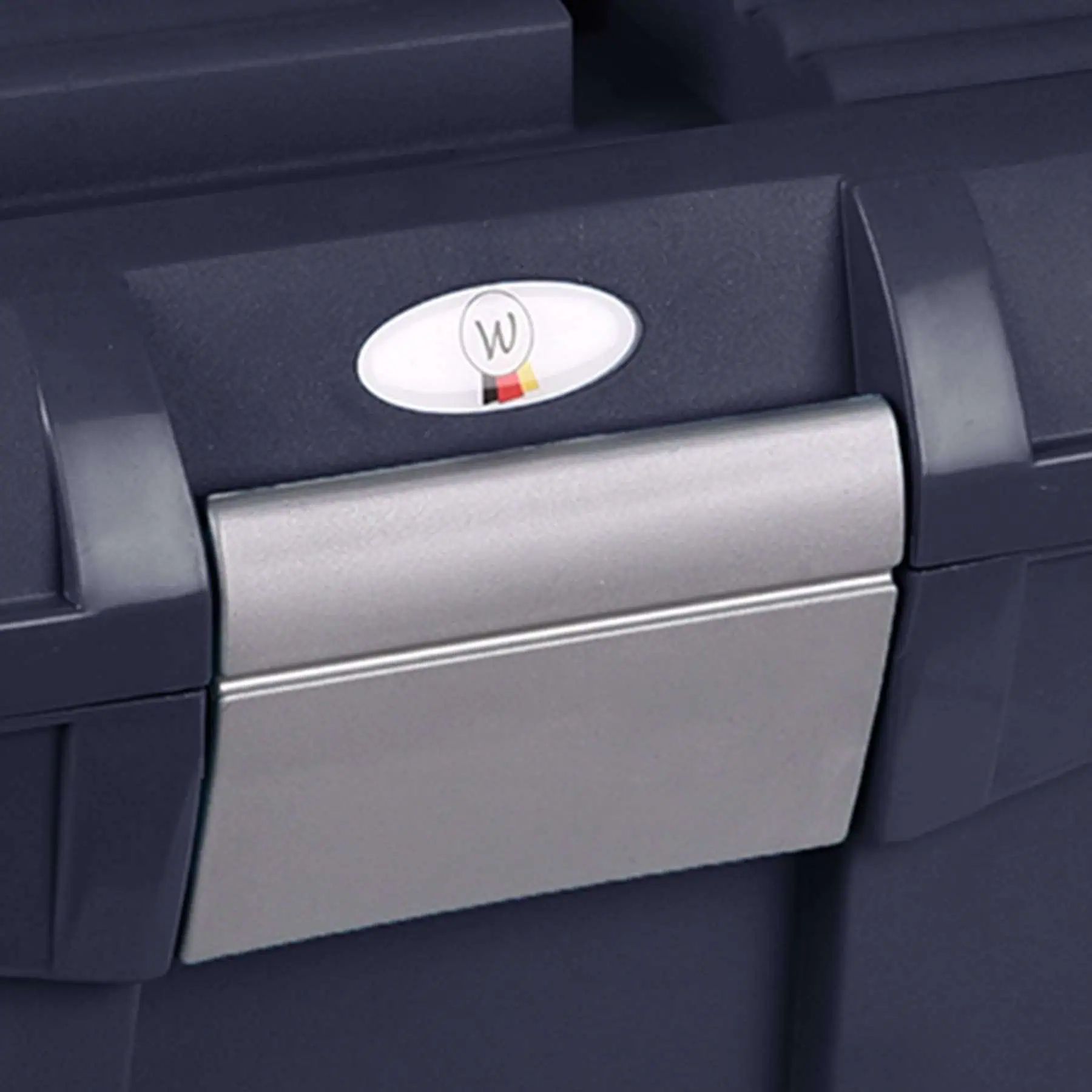 Waldhausen Ápolódoboz Zárható, Stabil Tárolás Lovas Felszereléshez, részlet, zár