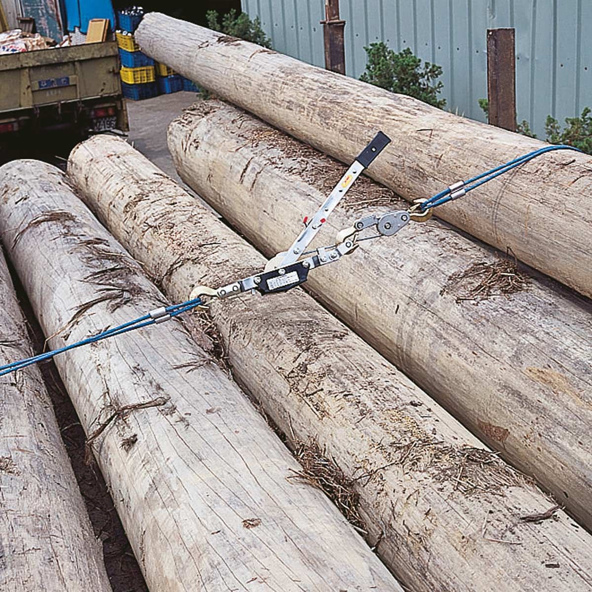 Kerbl Kötélhúzó racsnival 6 mm / 4000 kg szakítószilárdság, használat közben