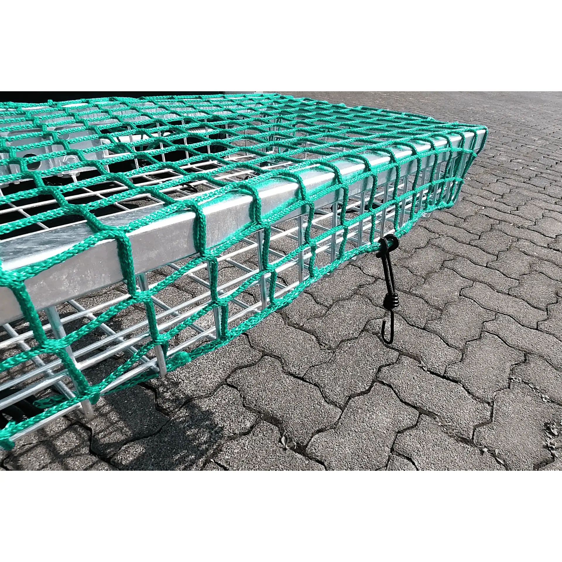 Heck-Pack Abdecknetz für Heckträger, strapazierfähiges Nylon, Detailansicht, Halterung