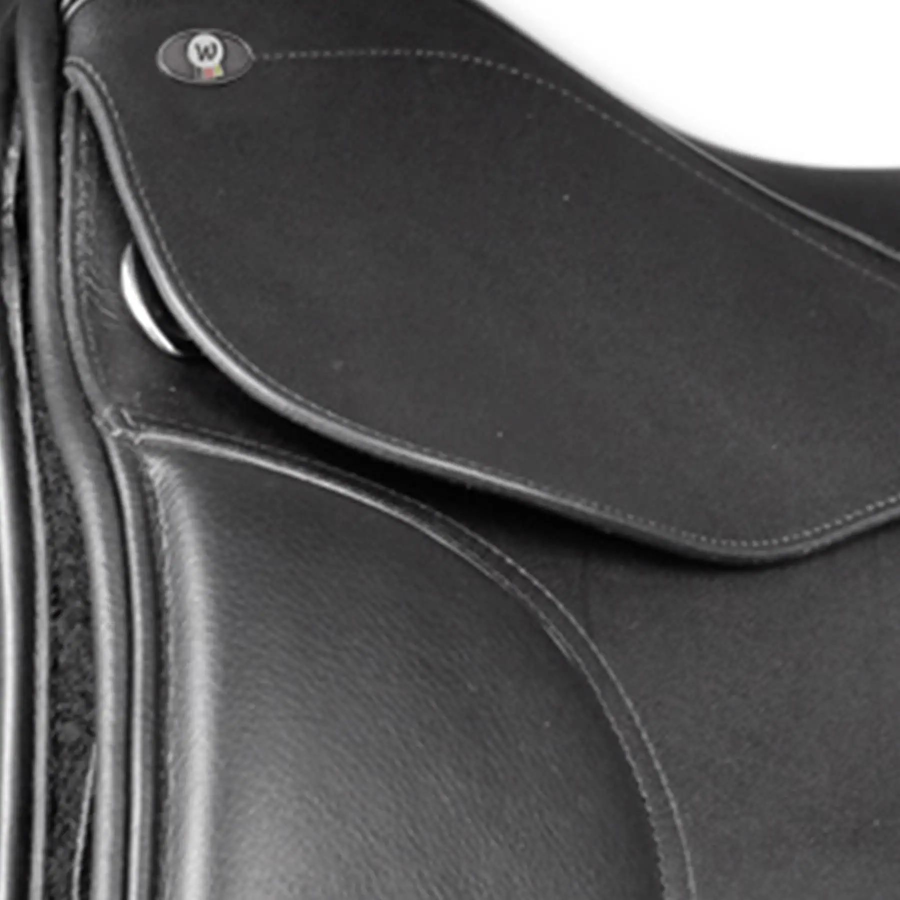 Selle de dressage Waldhausen Comfort, cuir pleine fleur, noir, 17,5" / 44 cm