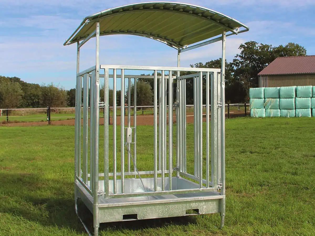 Quaderraufe Kompakt mit Senkrechtfressgitter 1,5x1,5 m
