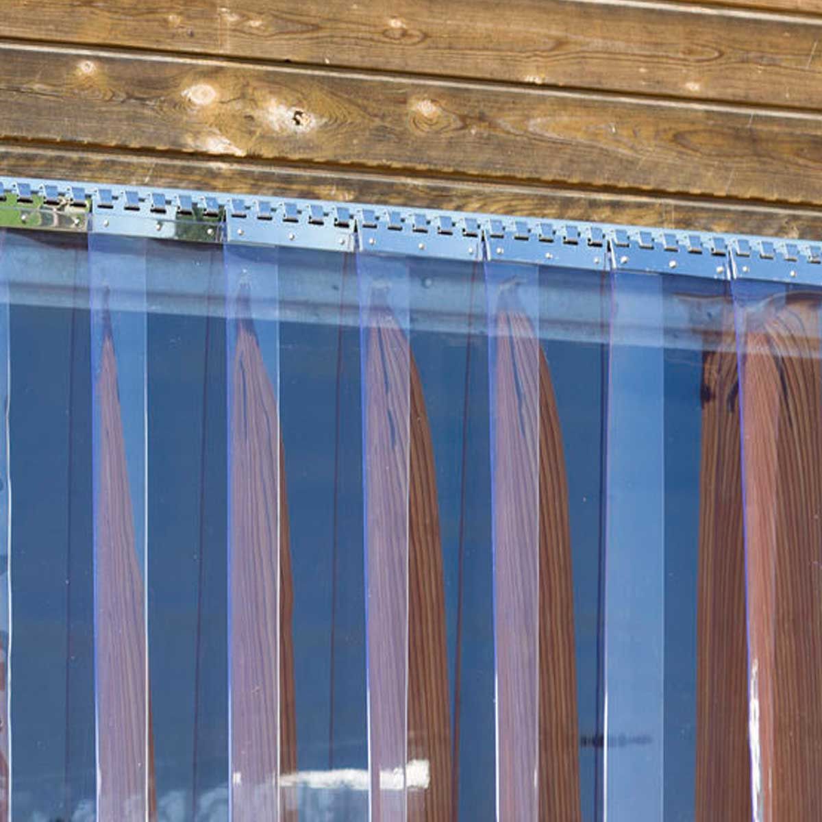 Kerbl Lamelle PVC de rechange pour rideau à lanières, 30 x 225 cm, en utilisation