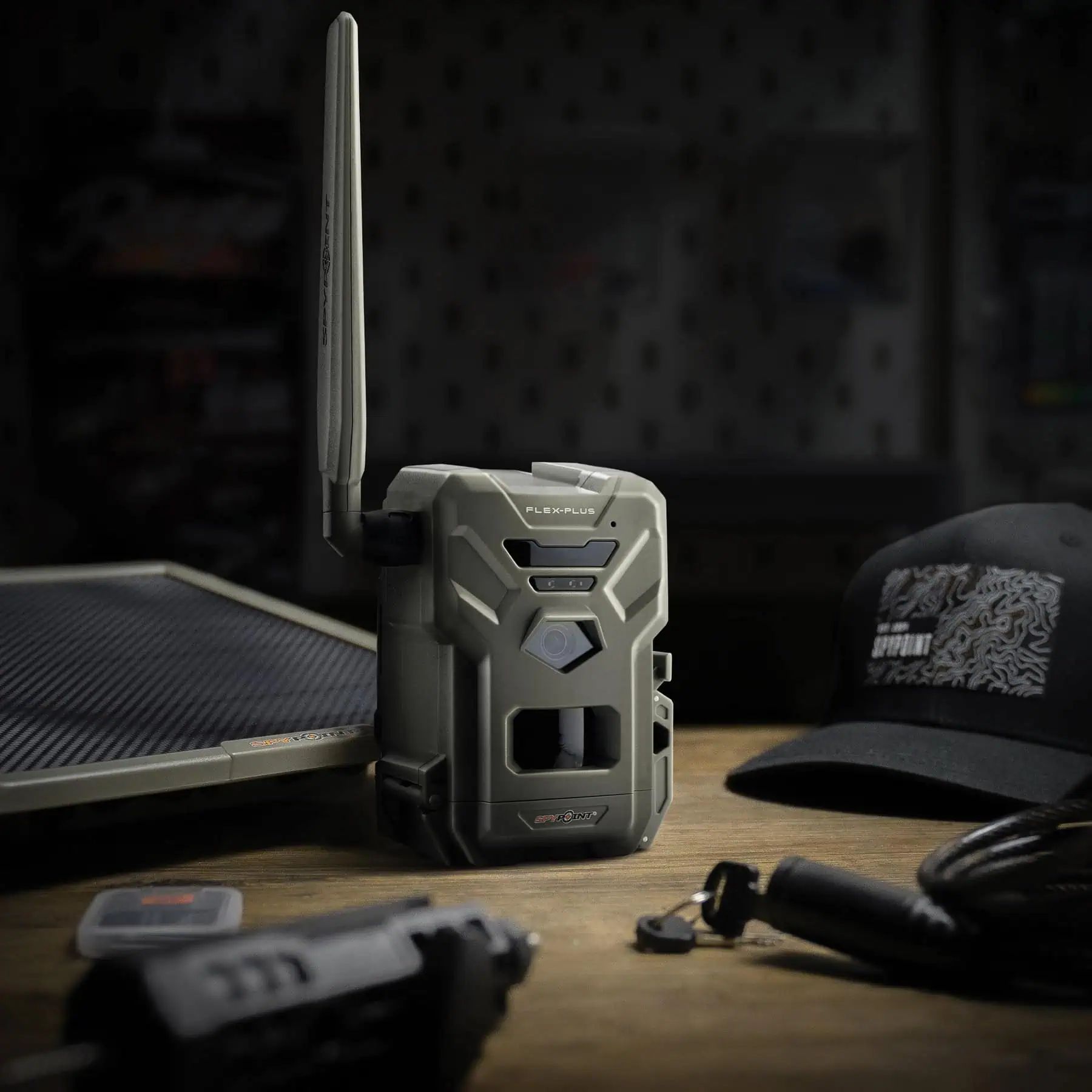 Spypoint FLEX-PLUS cameră de vânătoare cu transmisie mobilă, 36 MP, imagine ilustrativă