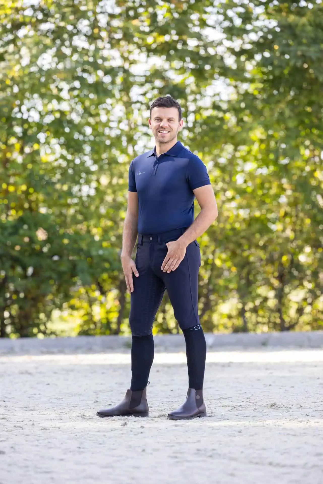 Covalliero Riding Breeches Techno II Men, Full Seat, Dark Blue, in use