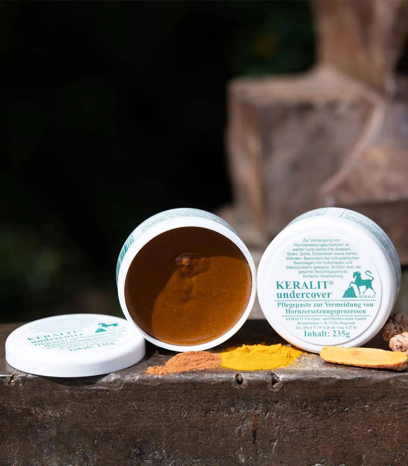 Keralit Undercover Pâte de Soin pour Sabots, 235 g, Anti-Pourriture, détail