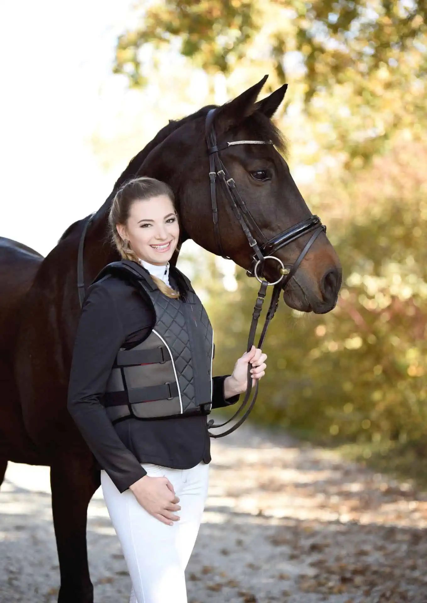 Gilet di sicurezza Covalliero ProtectoFlex 315 light, cavaliere, BETA, in uso