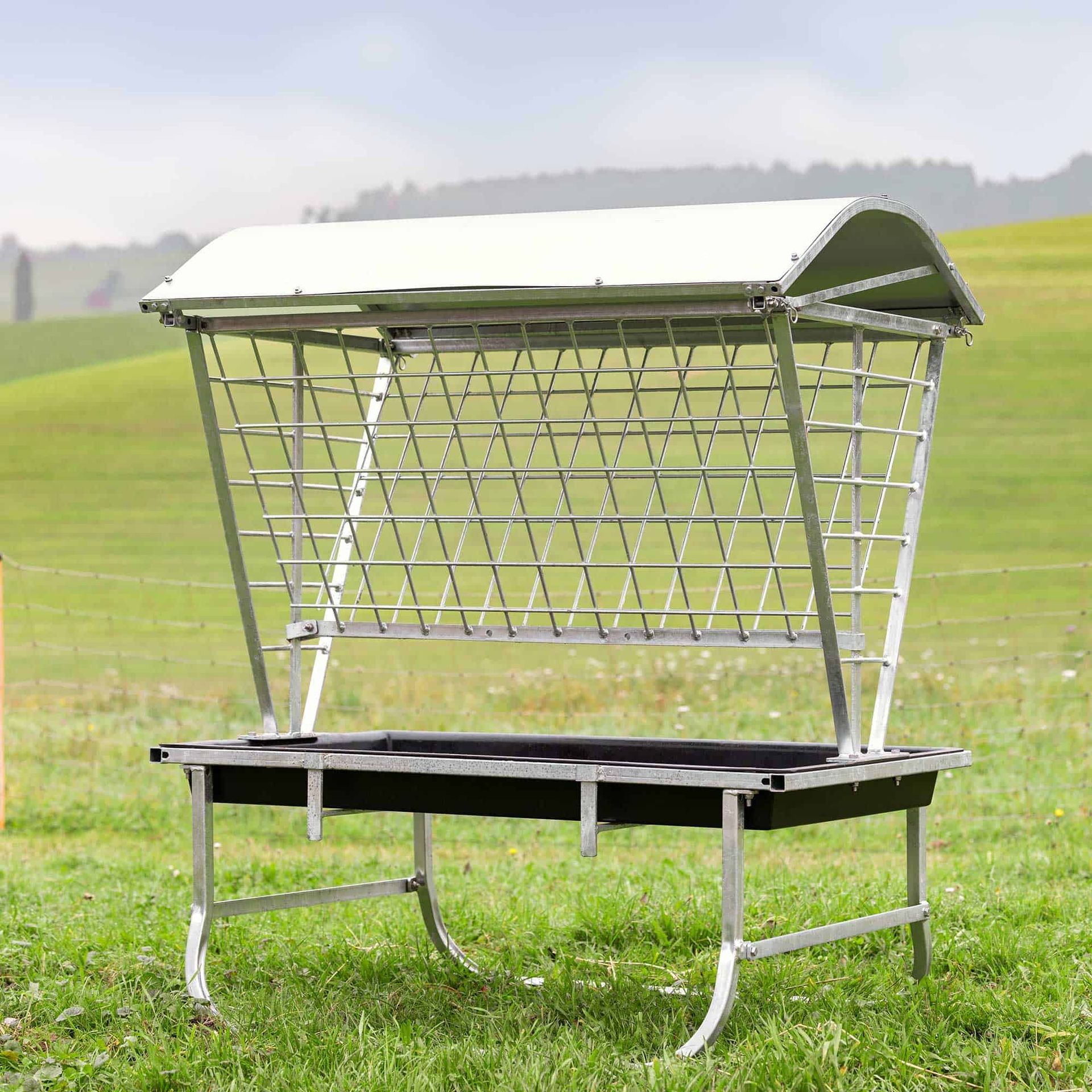 Rastrelliera Kerbl per pecore con tetto, 115x81x131,5 cm, vista laterale