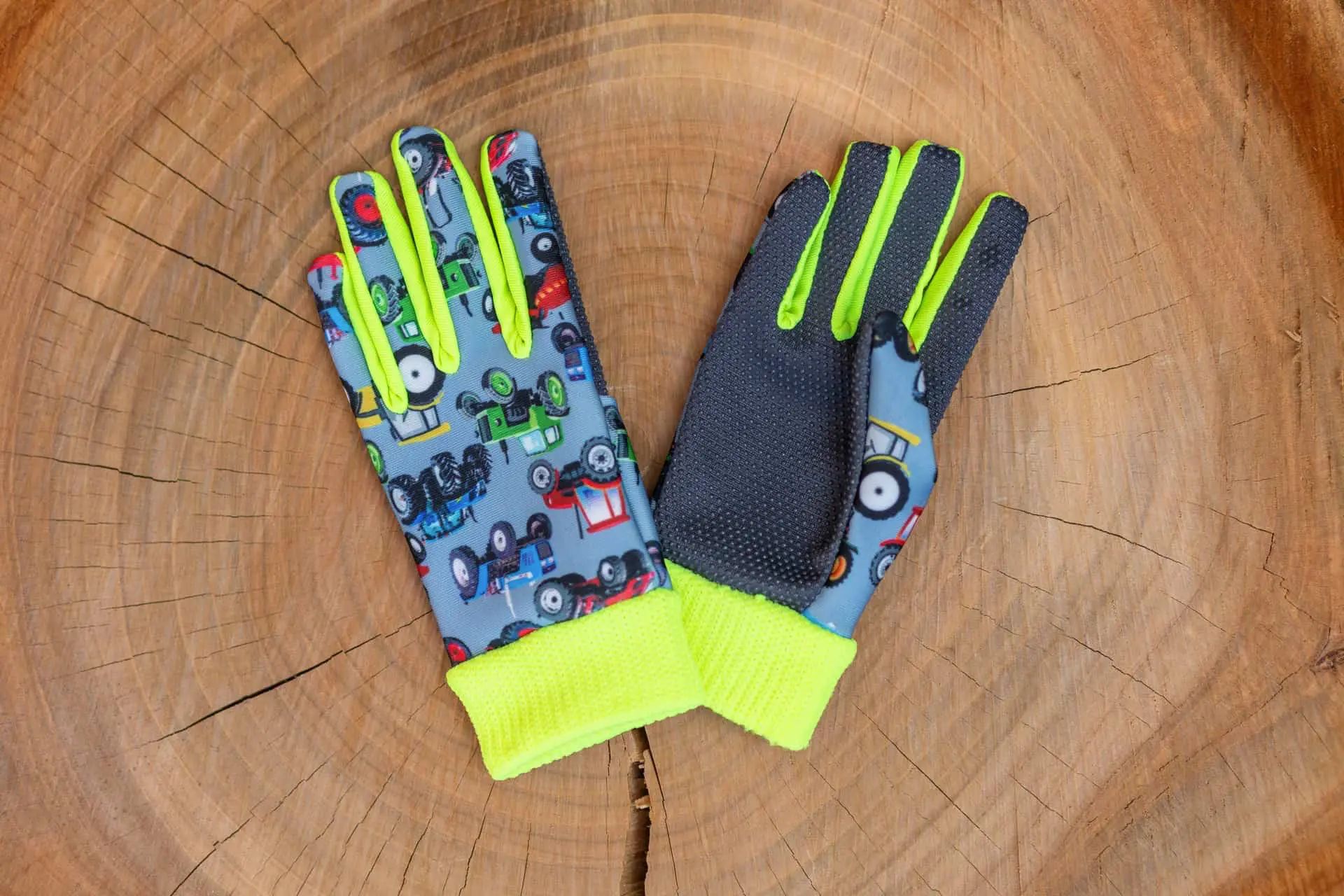Kinderhandschuh Joy, Strickbund, Traktormuster, 4-6 Jahre