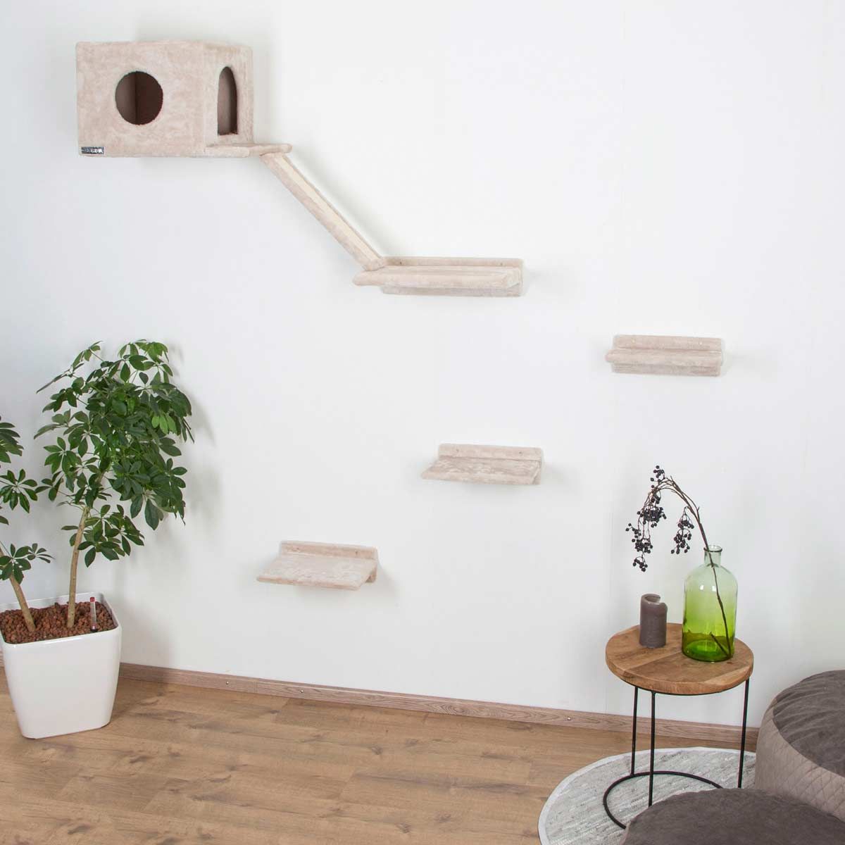 Kerbl Kletterwand Katze Montblanc, 6-teilig, Wandmontage, im Einsatz, im Wohnraum